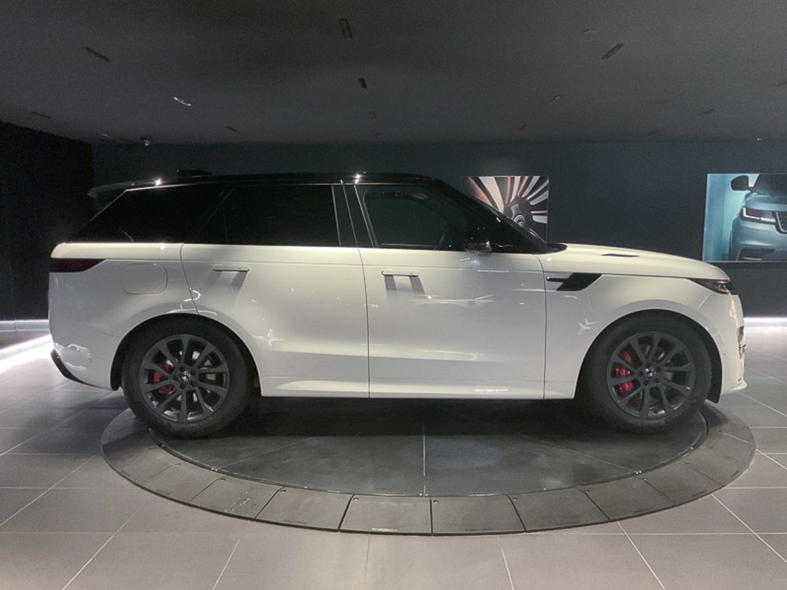2024 Land Rover Range Rover Sport Dynamic SE, Vancouver, Cash