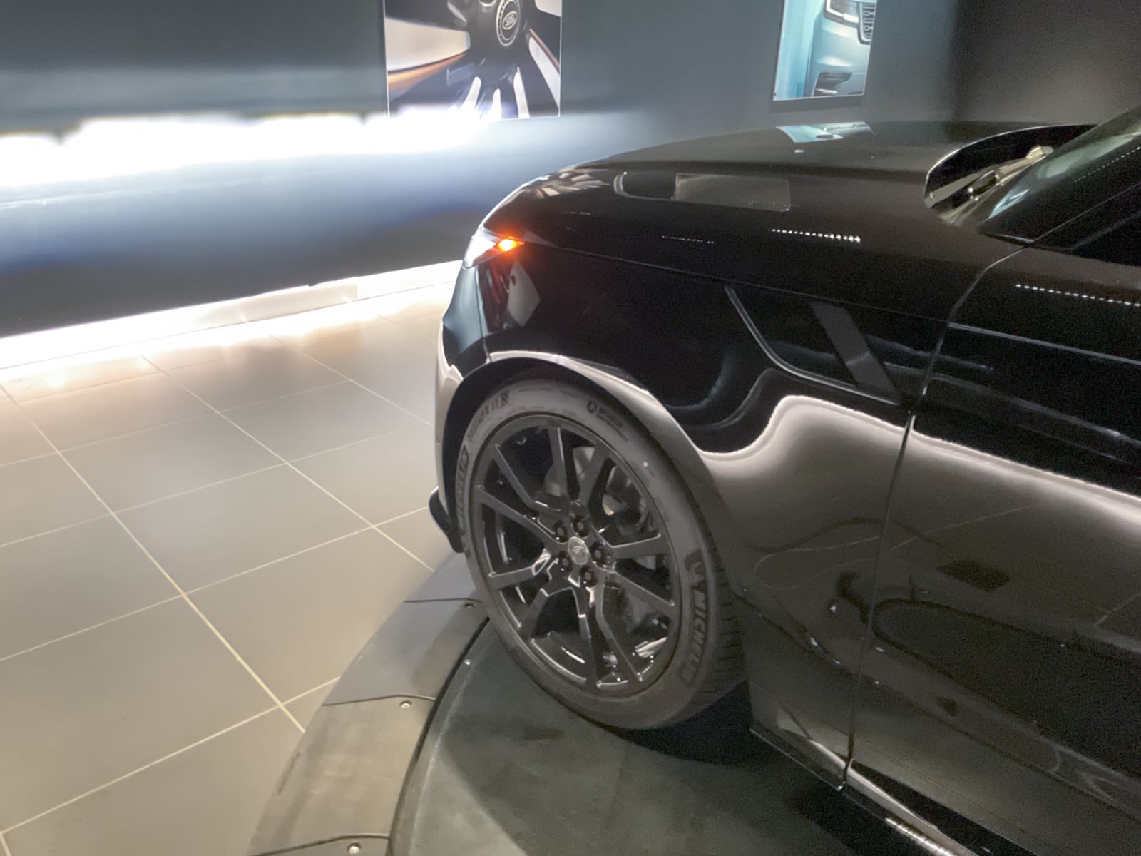 2024 Land Rover Range Rover Sport SV Edition One Obsidian Black, Vancouver, Cash