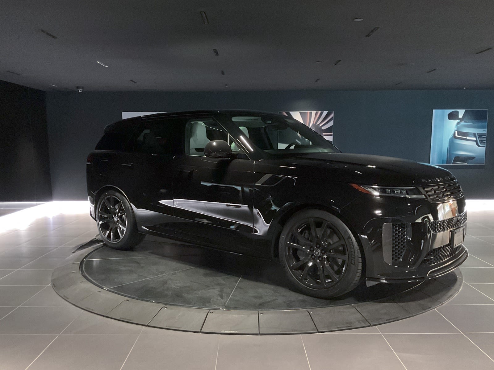 2024 Land Rover Range Rover Sport SV Edition One Obsidian Black, Vancouver, Cash