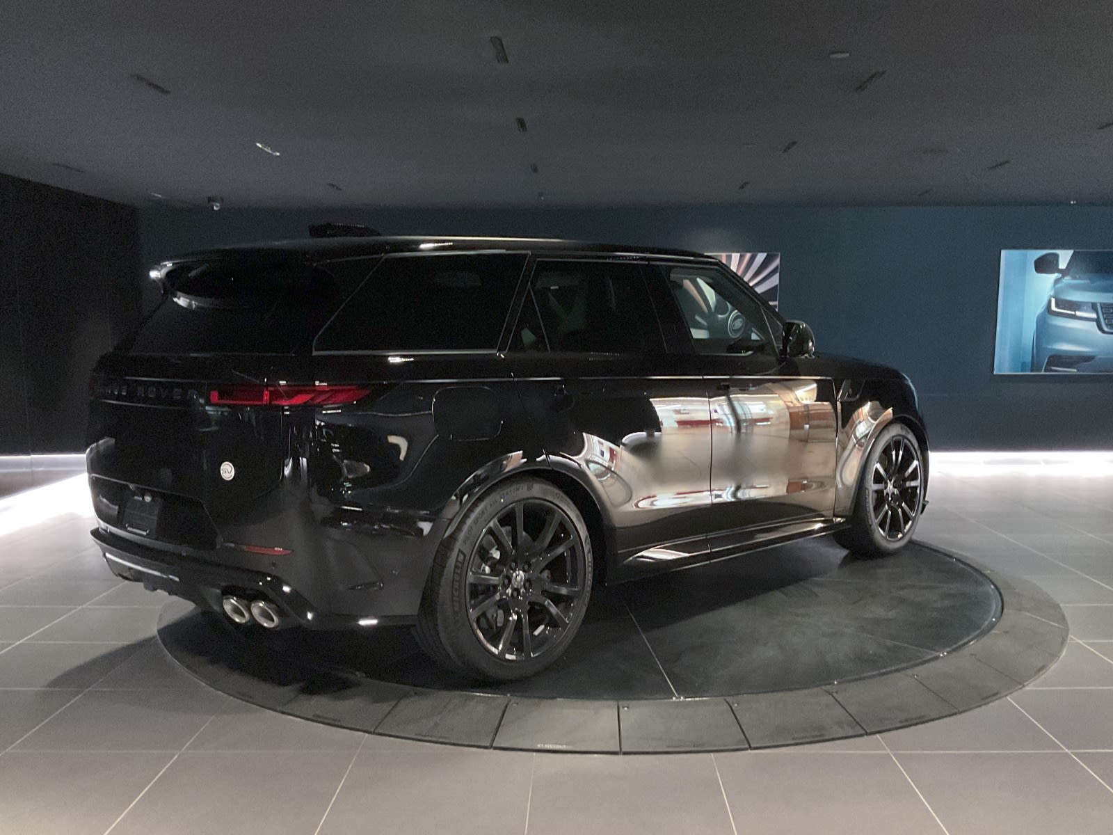 2024 Land Rover Range Rover Sport SV Edition One Obsidian Black, Vancouver, Cash