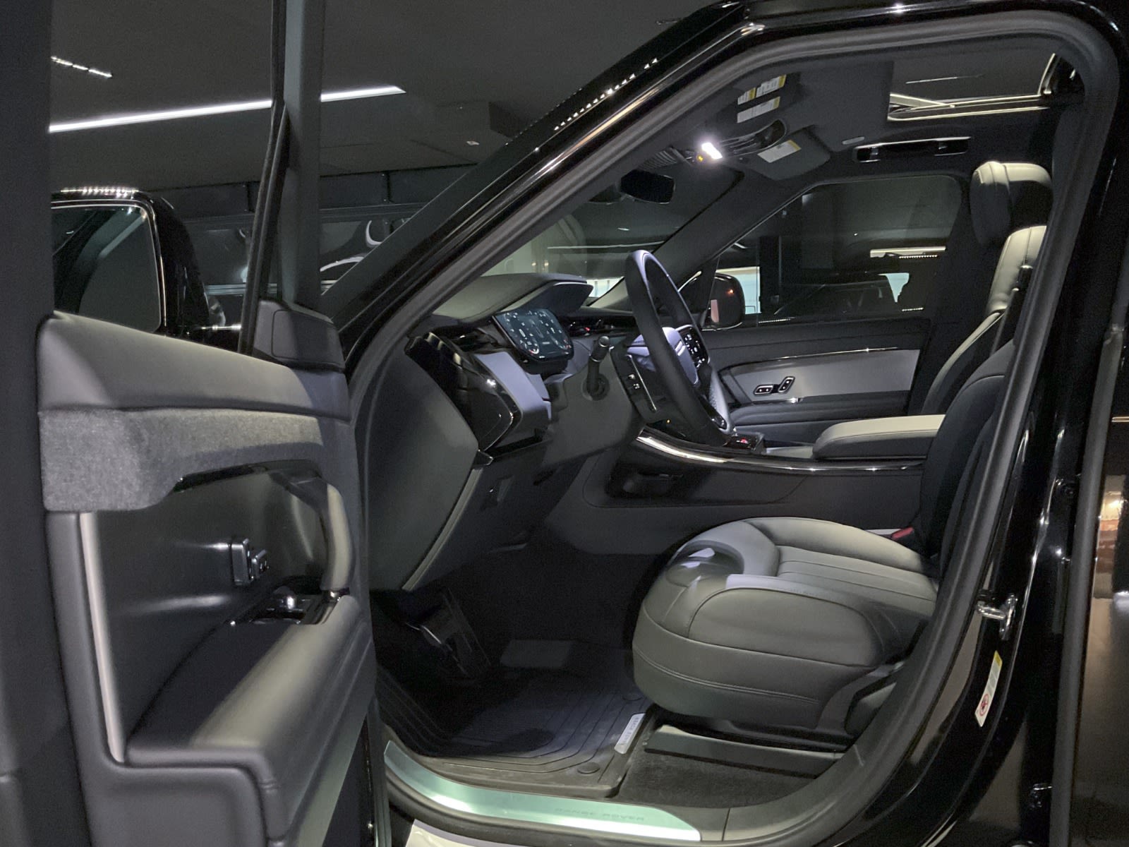 2024 Land Rover Range Rover Sport Dynamic SE, Vancouver, Cash