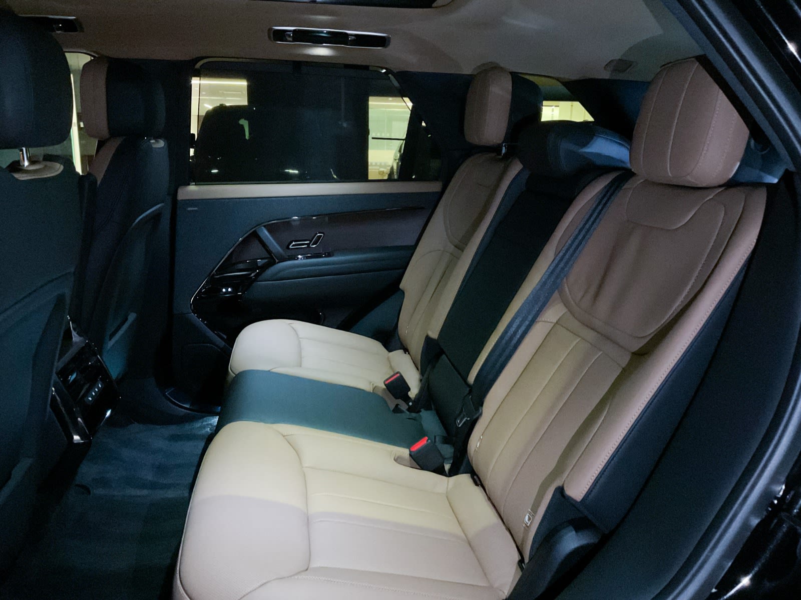 2024 Land Rover Range Rover Sport Dynamic SE, Vancouver, Cash