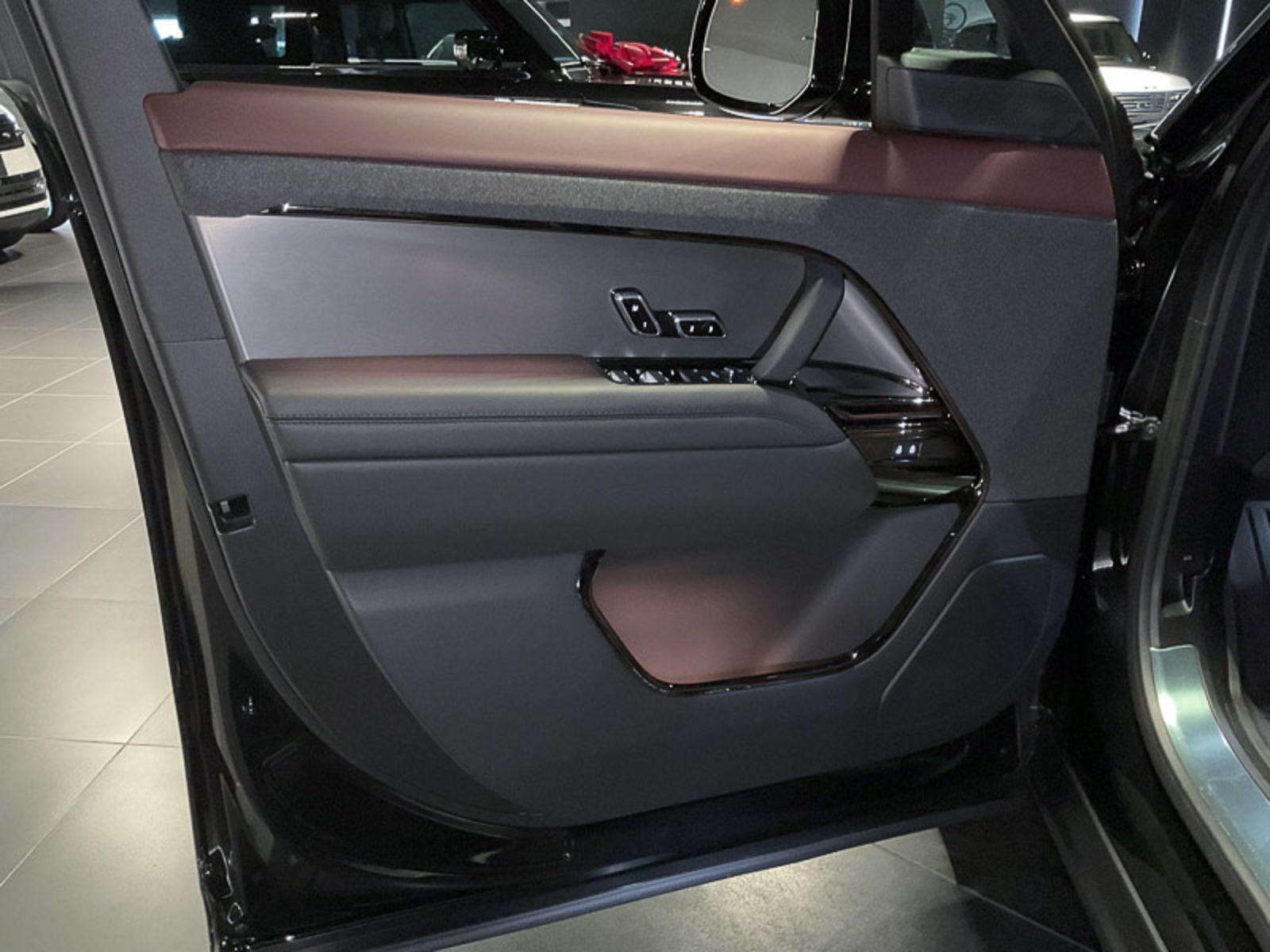 2024 Land Rover Range Rover Sport Dynamic SE, Vancouver, Cash