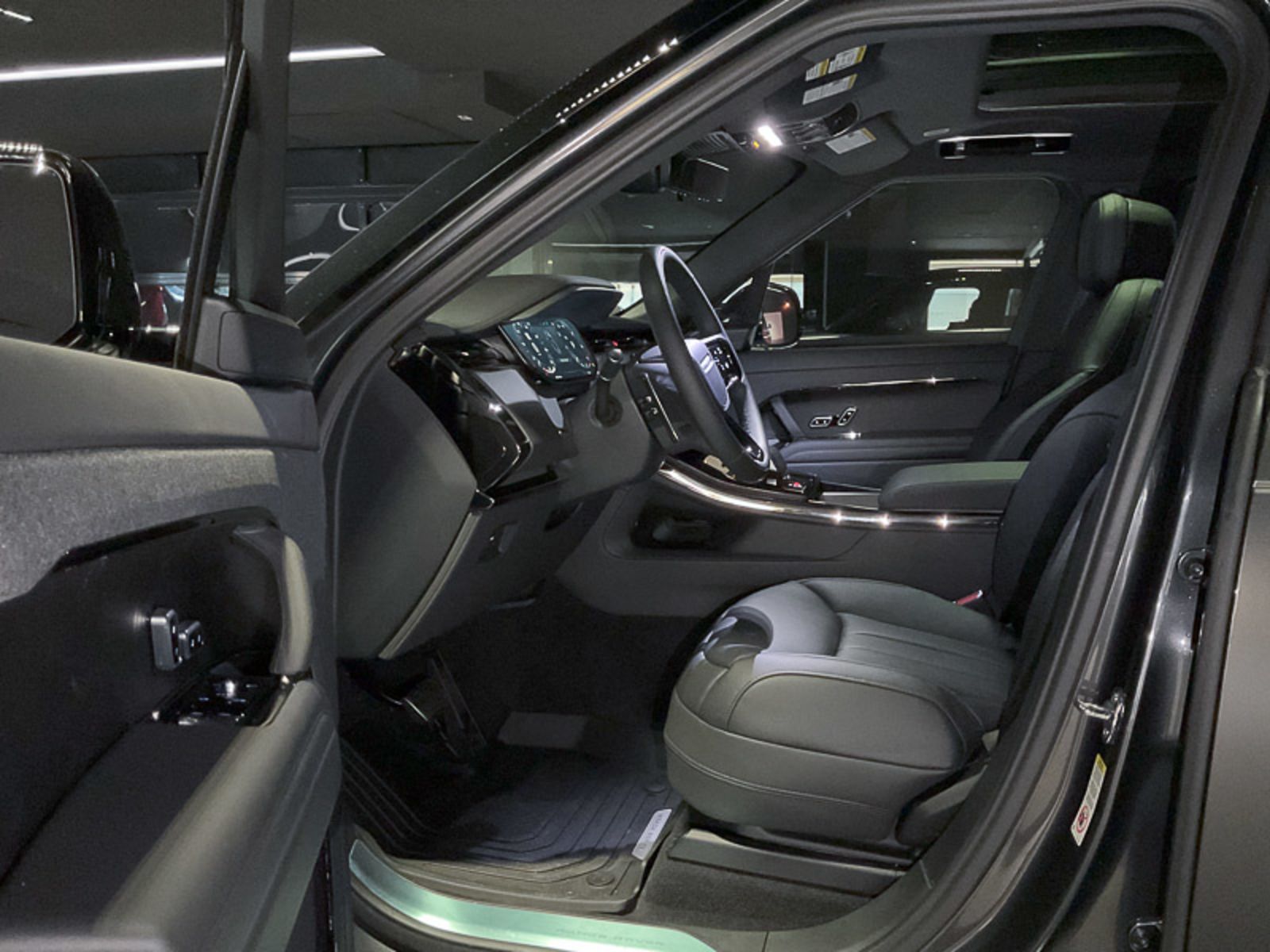 2024 Land Rover Range Rover Sport Dynamic HSE, Vancouver, Cash