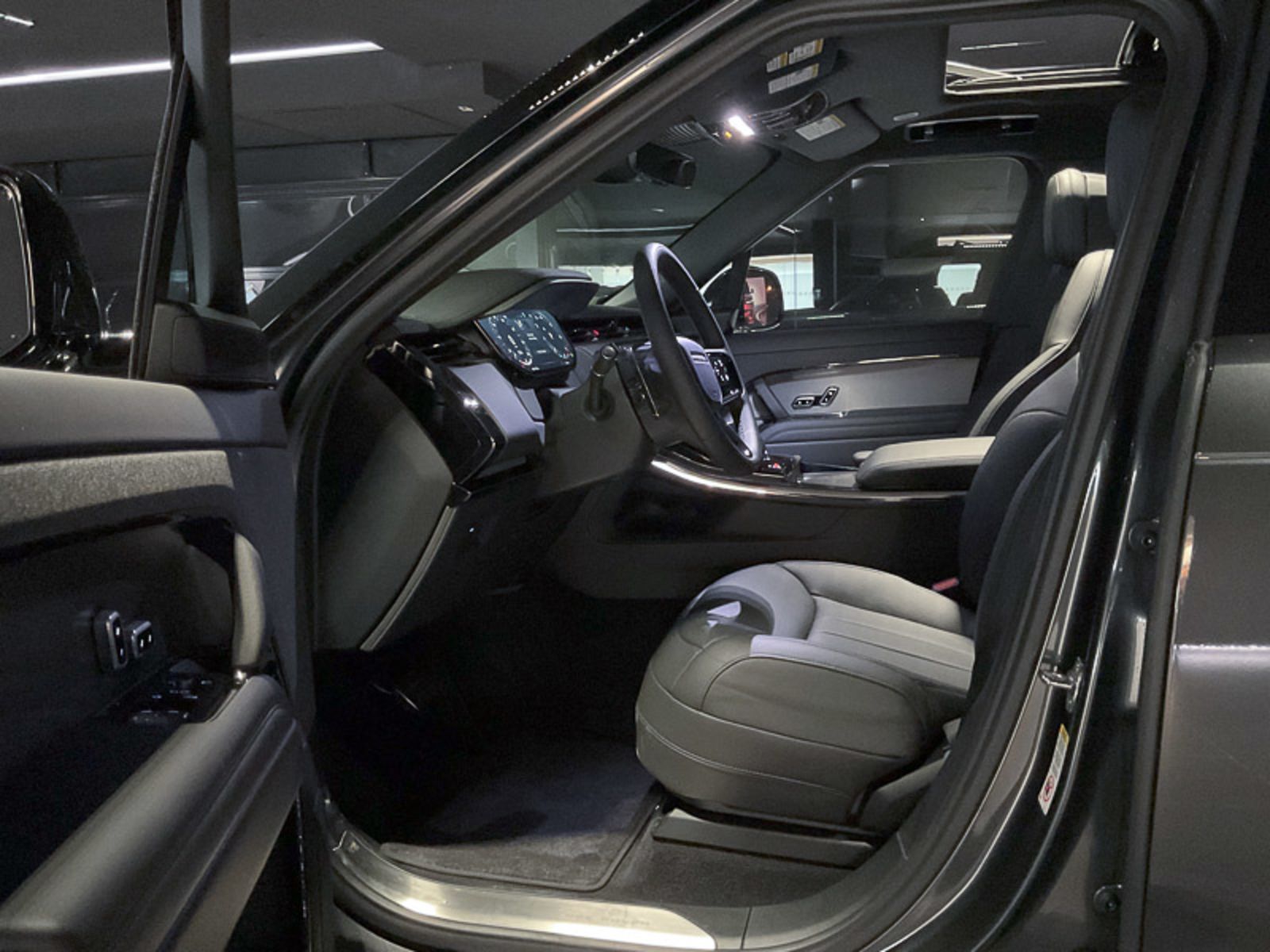 2024 Land Rover Range Rover Sport Dynamic SE, Vancouver, Cash