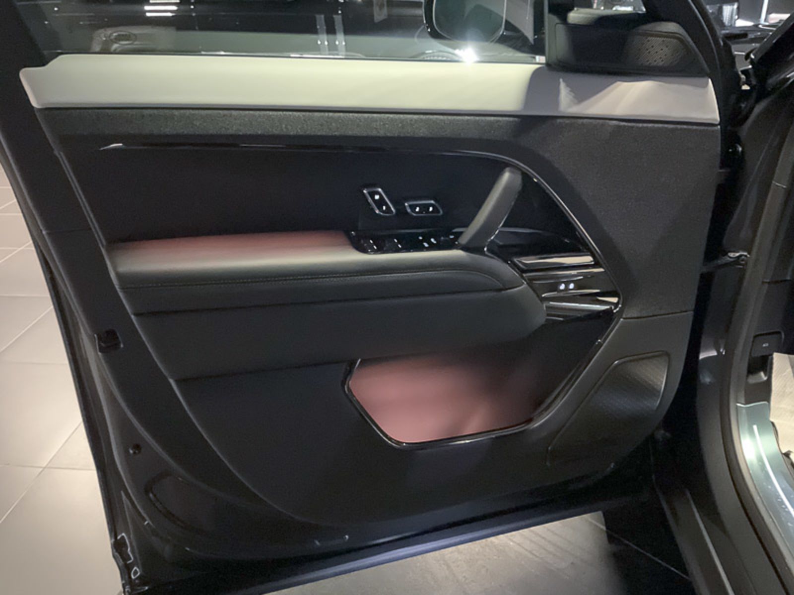 2024 Land Rover Range Rover Sport Dynamic HSE, Vancouver, Cash