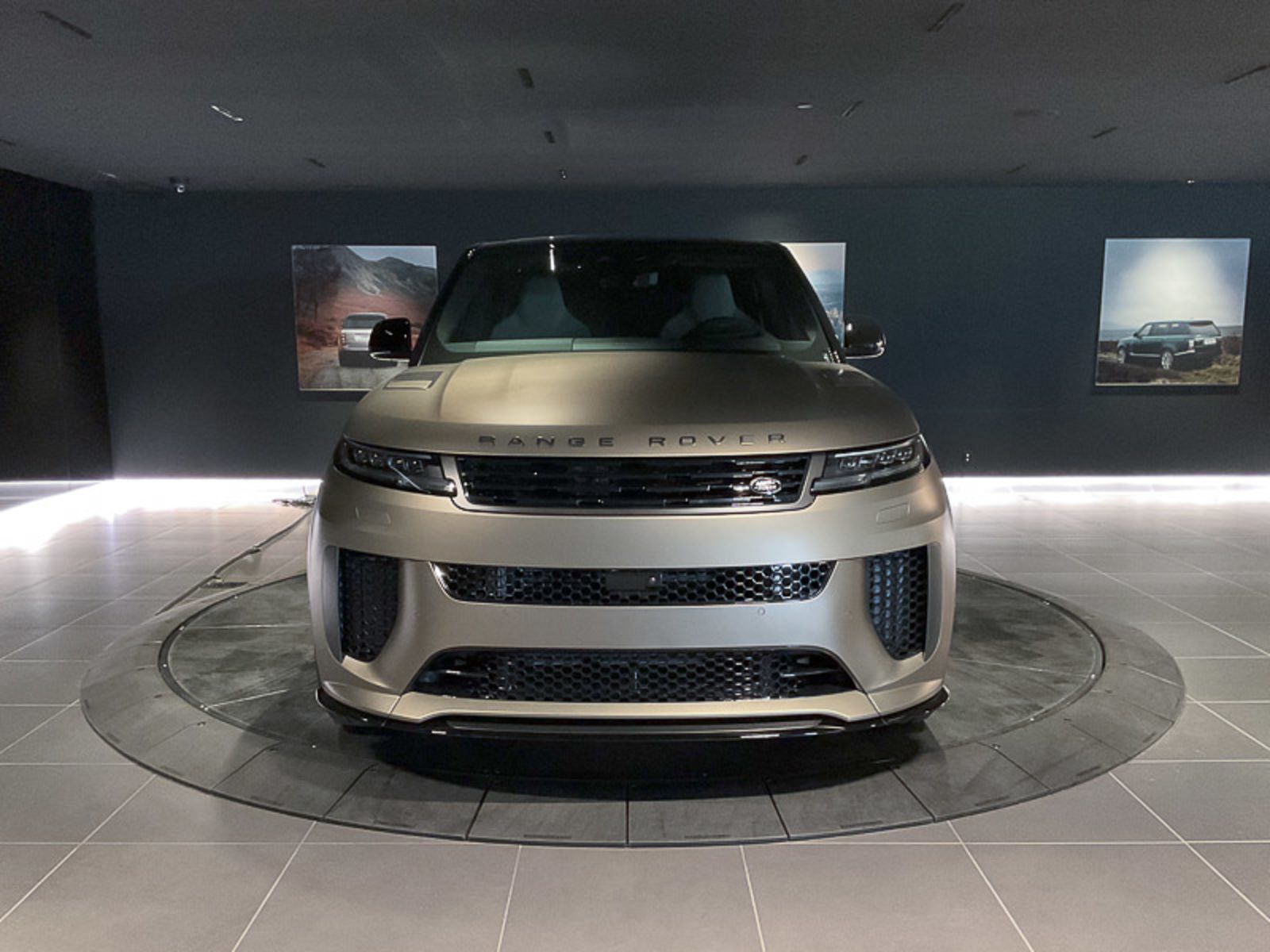 2024 Land Rover Range Rover Sport SV Edition One Carbon Bronze, Vancouver, Cash