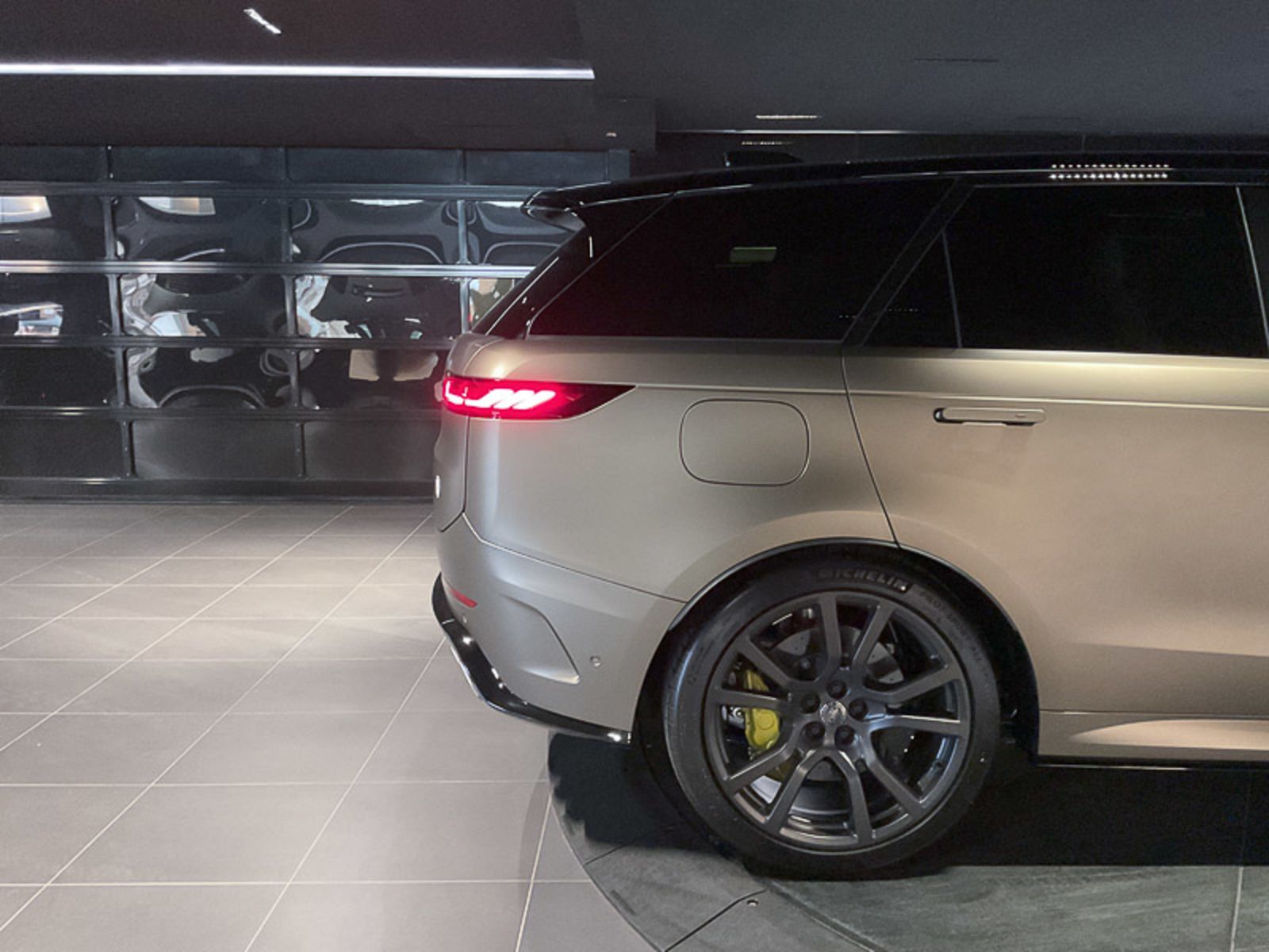 2024 Land Rover Range Rover Sport SV Edition One Carbon Bronze, Vancouver, Cash