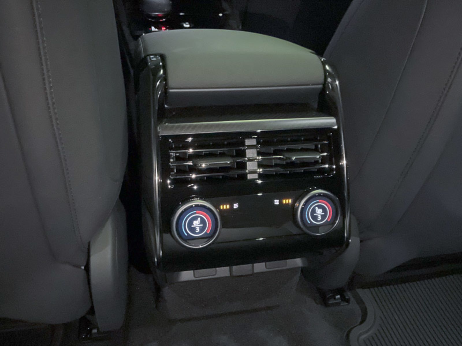 2024 Land Rover Range Rover Sport SV Edition One Carbon Bronze, Vancouver, Cash