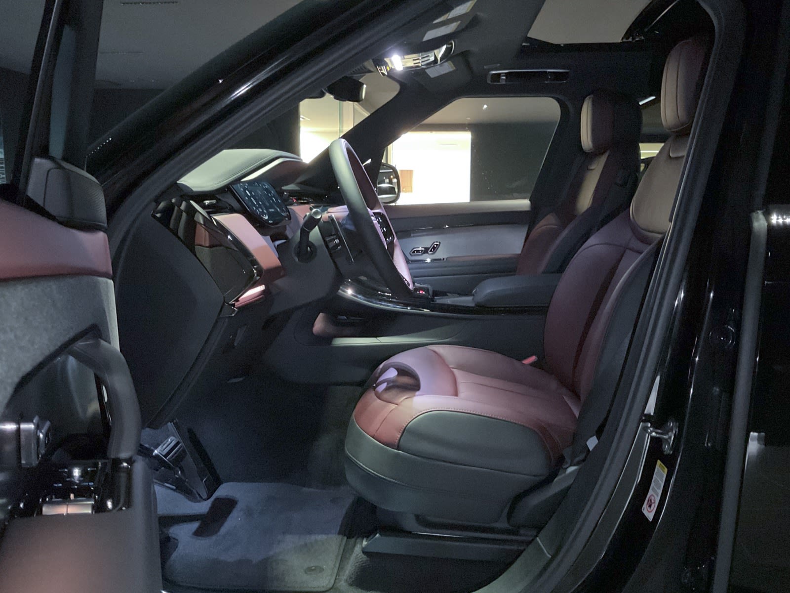 2025 Land Rover Range Rover Sport Dynamic SE, Vancouver, Cash
