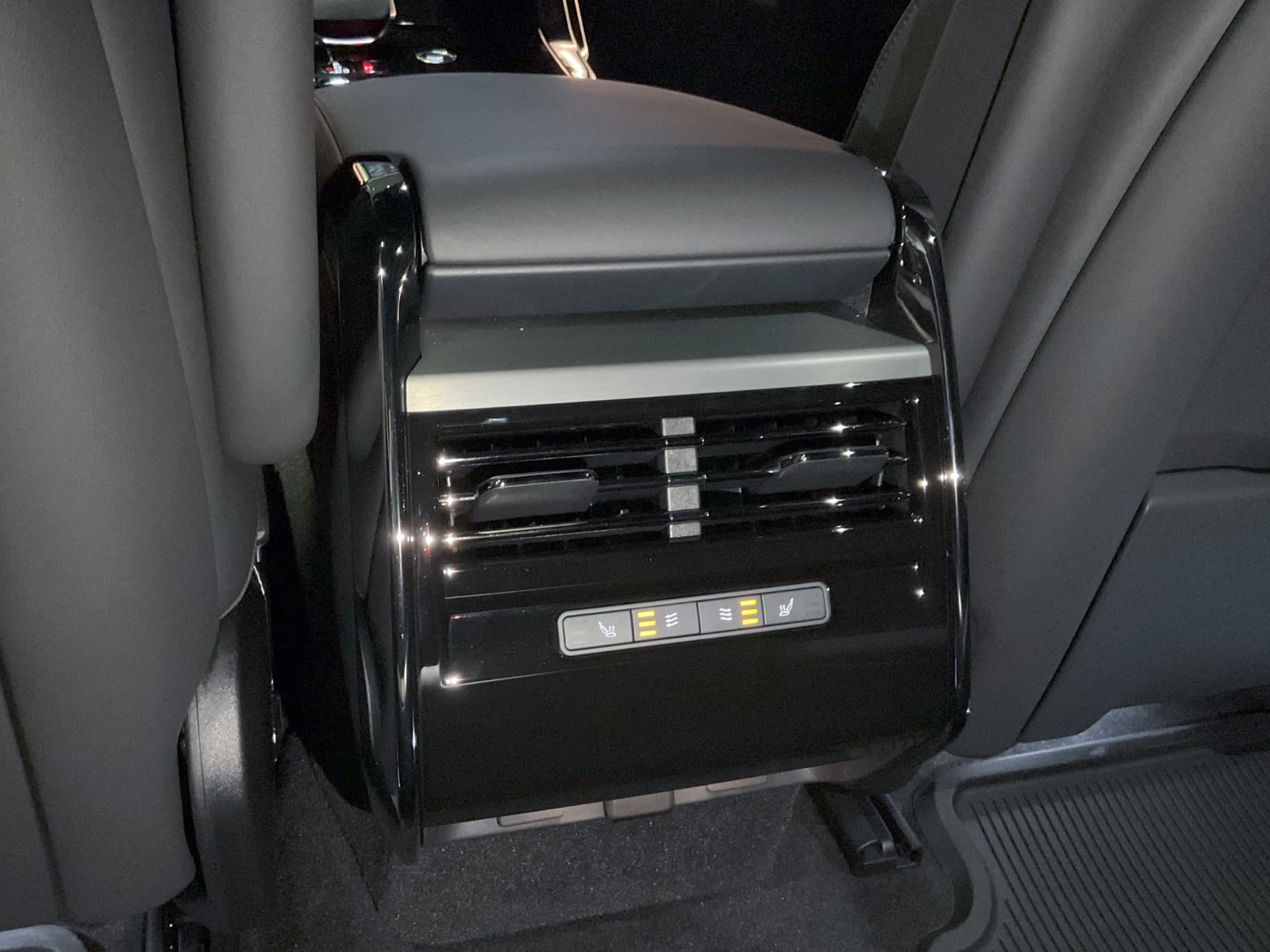 2025 Land Rover Range Rover Sport Dynamic SE, Vancouver, Cash