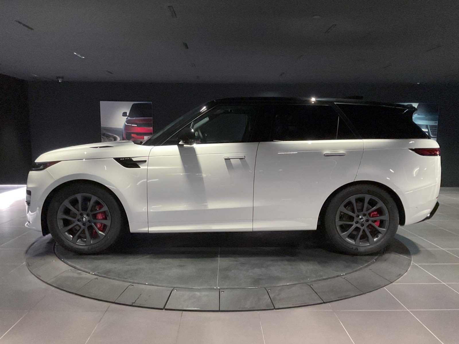 2025 Land Rover Range Rover Sport Dynamic SE, Vancouver, Cash