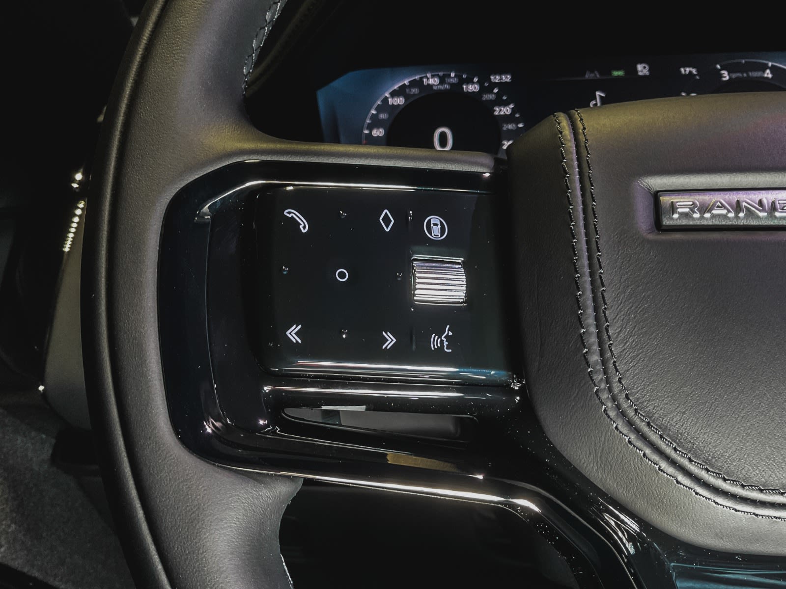2025 Land Rover Range Rover Sport Dynamic HSE, Vancouver, Cash