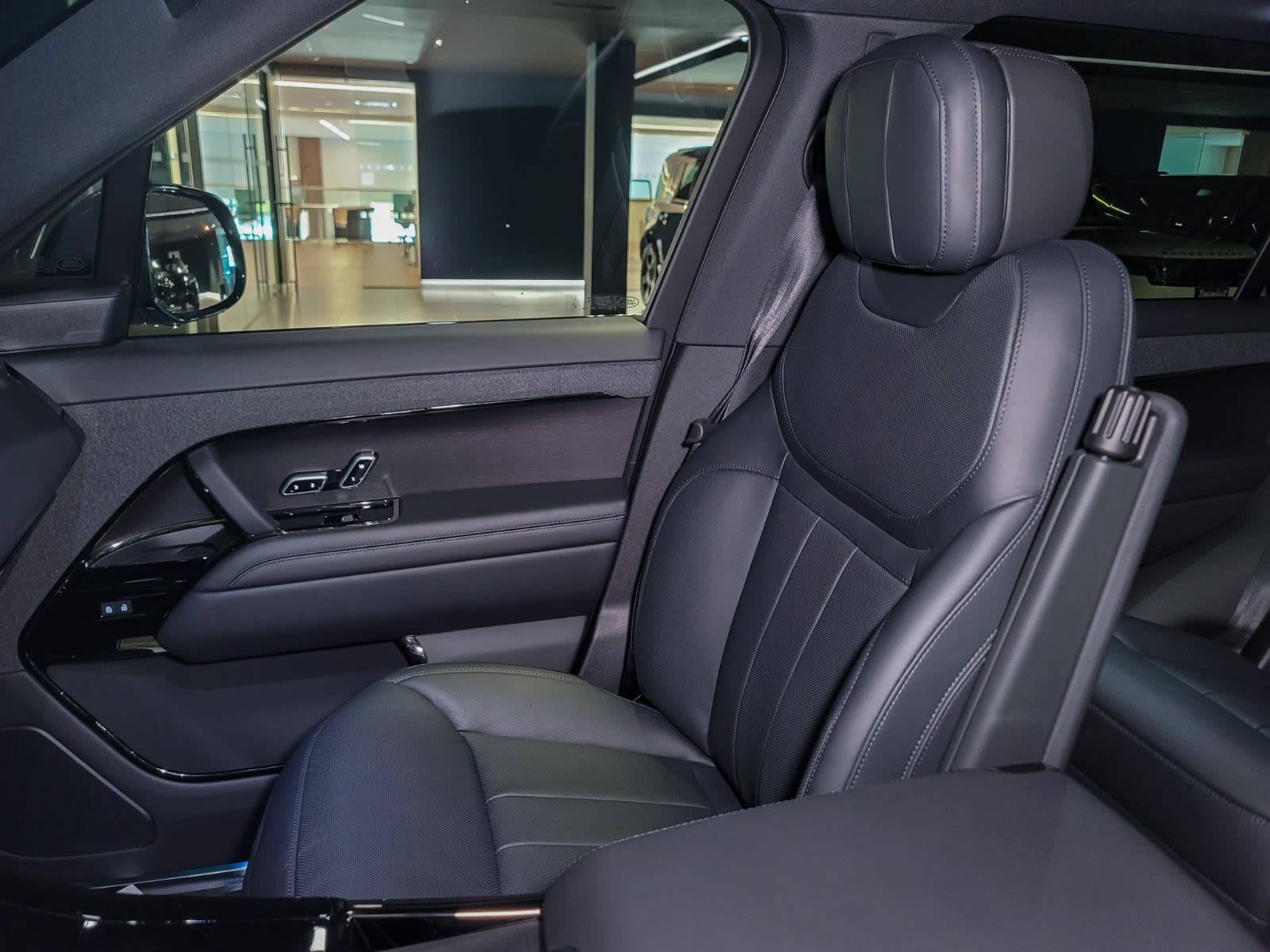 2025 Land Rover Range Rover Sport Dynamic HSE, Vancouver, Cash