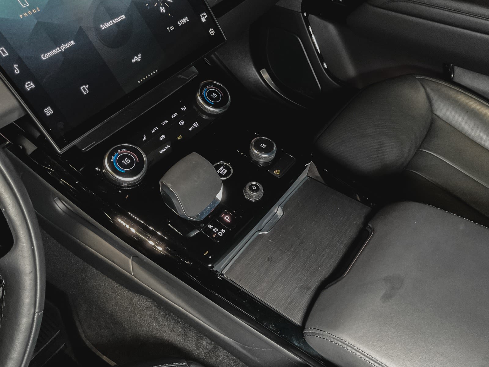 2023 Land Rover Range Rover Sport Dynamic SE, Vancouver, Cash