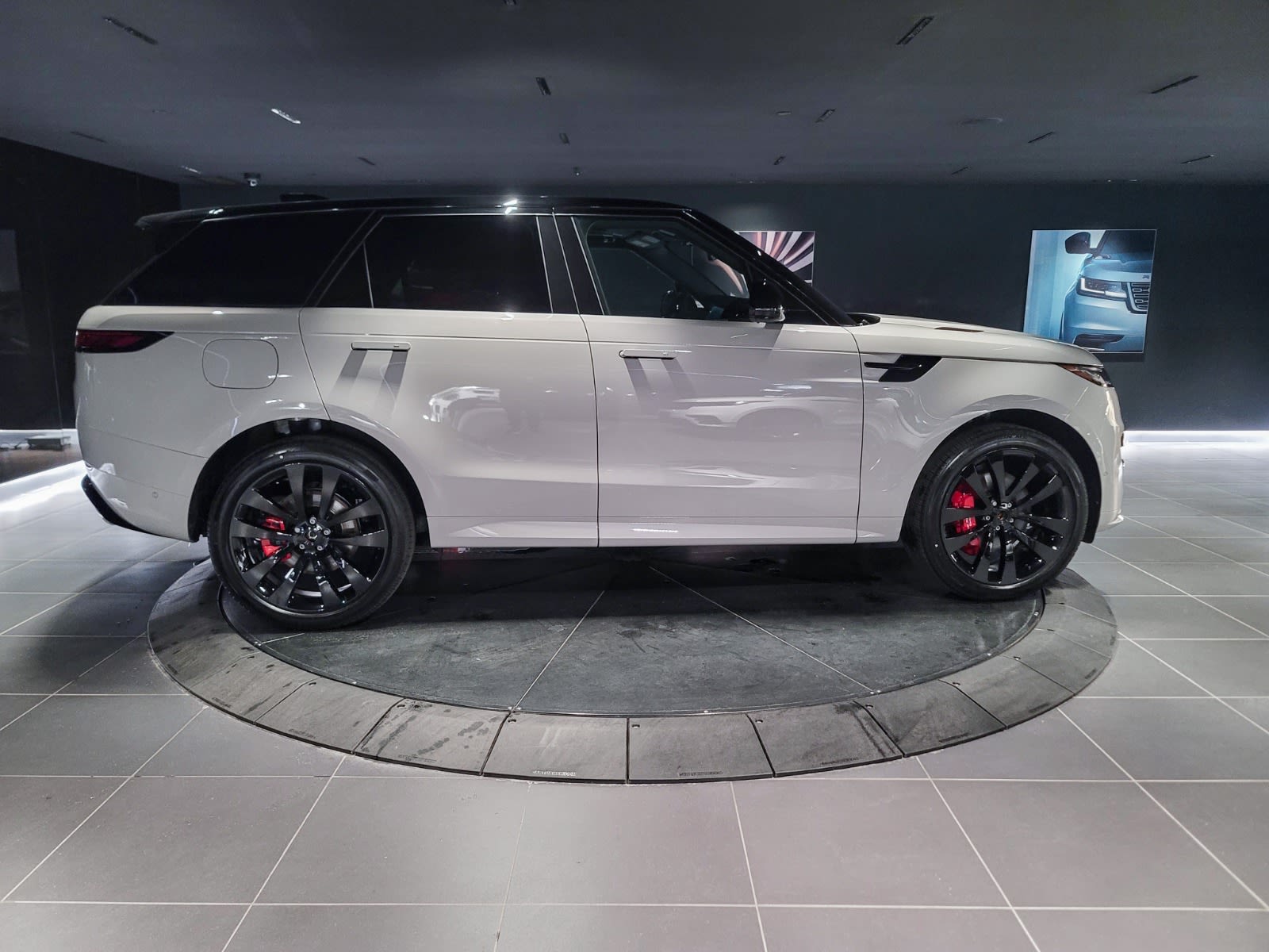 2025 Land Rover Range Rover Sport Dynamic SE, Vancouver, Cash