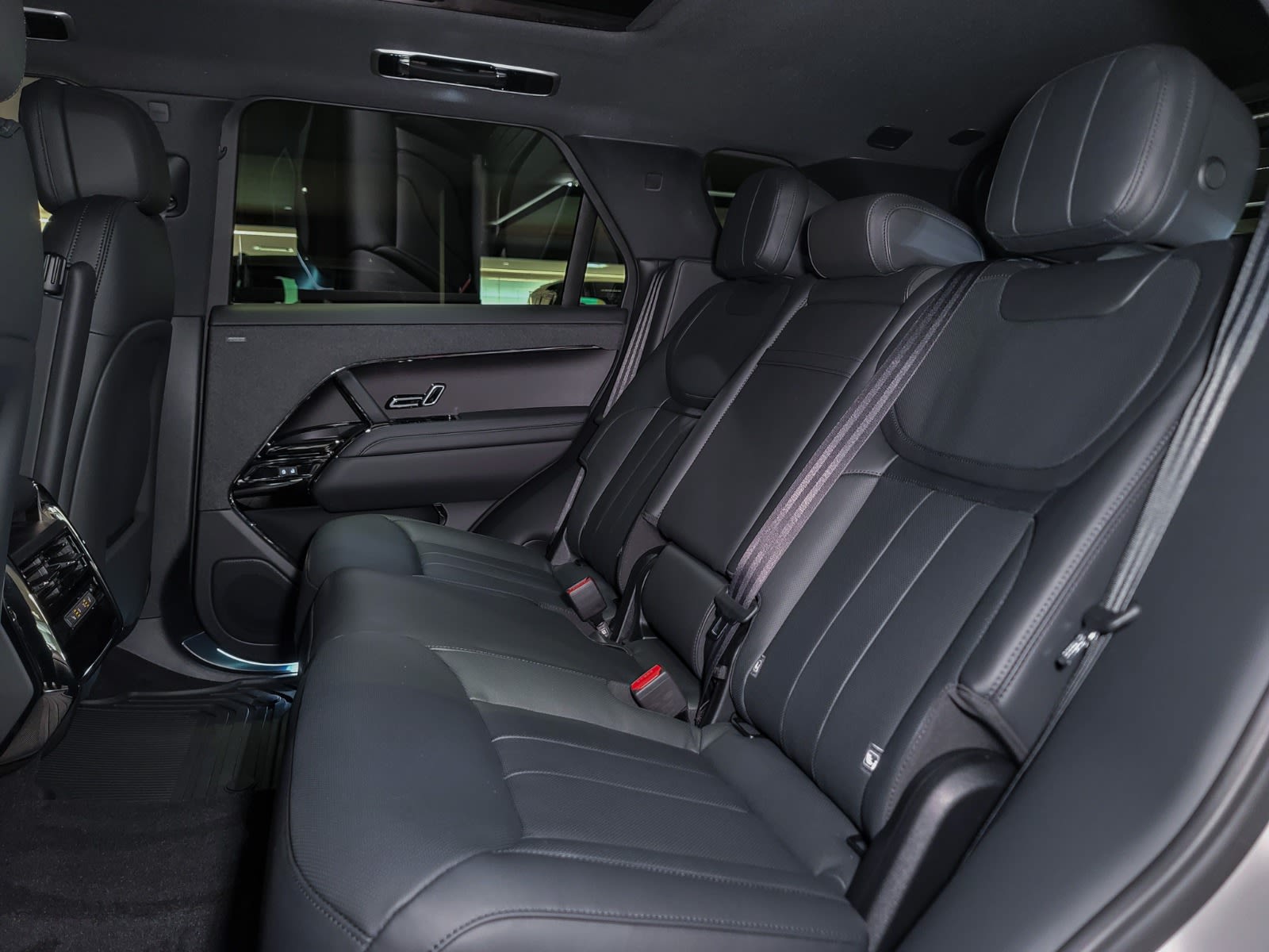 2025 Land Rover Range Rover Sport Dynamic SE, Vancouver, Cash