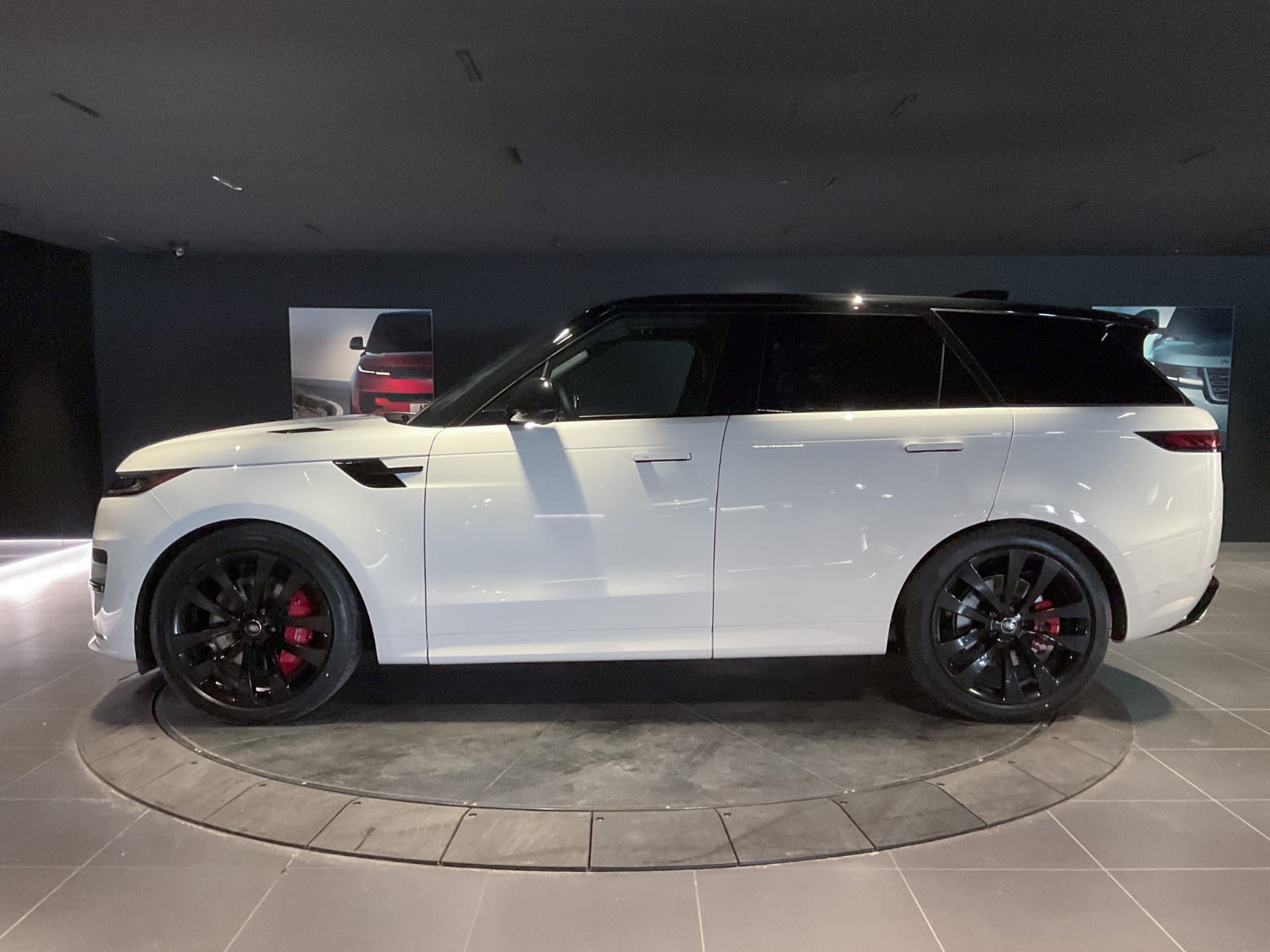2025 Land Rover Range Rover Sport Dynamic SE, Vancouver, Cash
