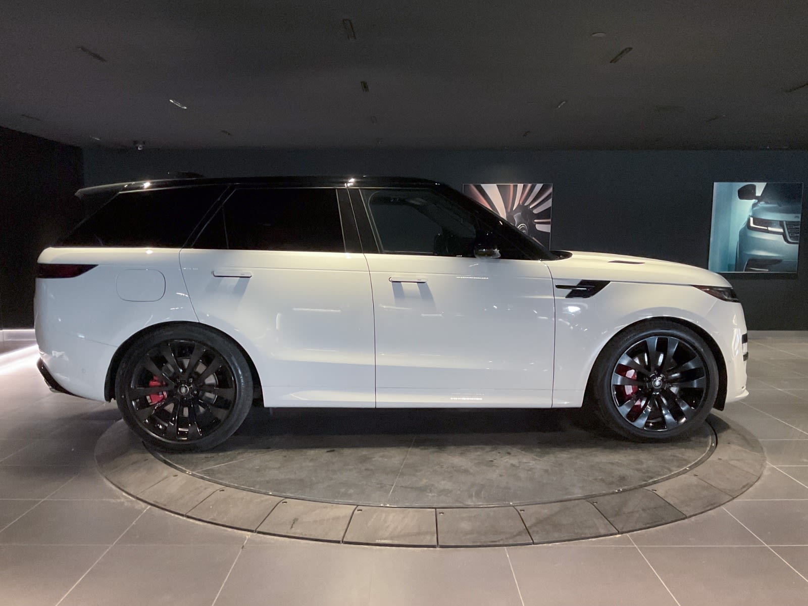 2025 Land Rover Range Rover Sport Dynamic SE, Vancouver, Cash