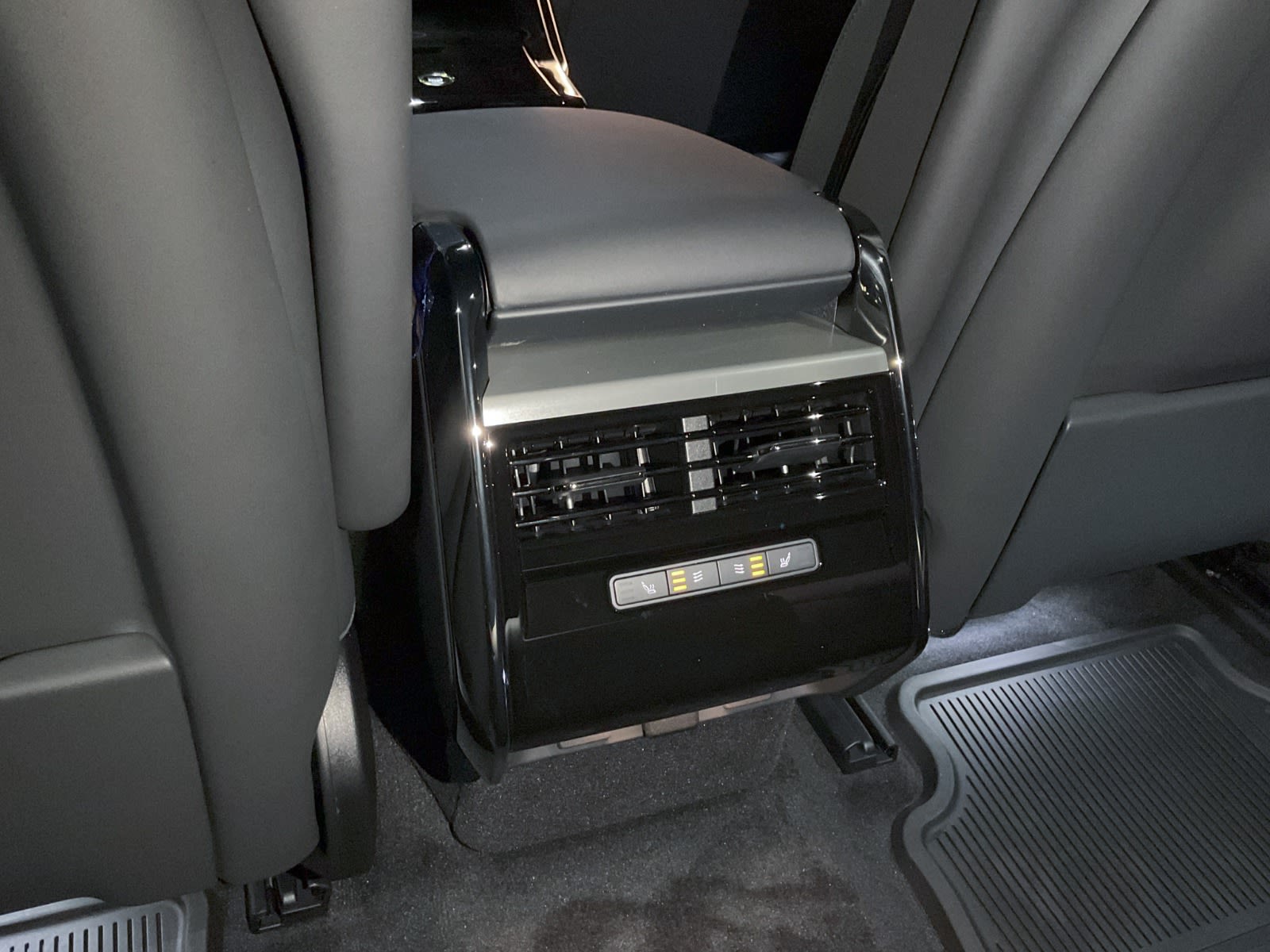 2025 Land Rover Range Rover Sport Dynamic SE, Vancouver, Cash