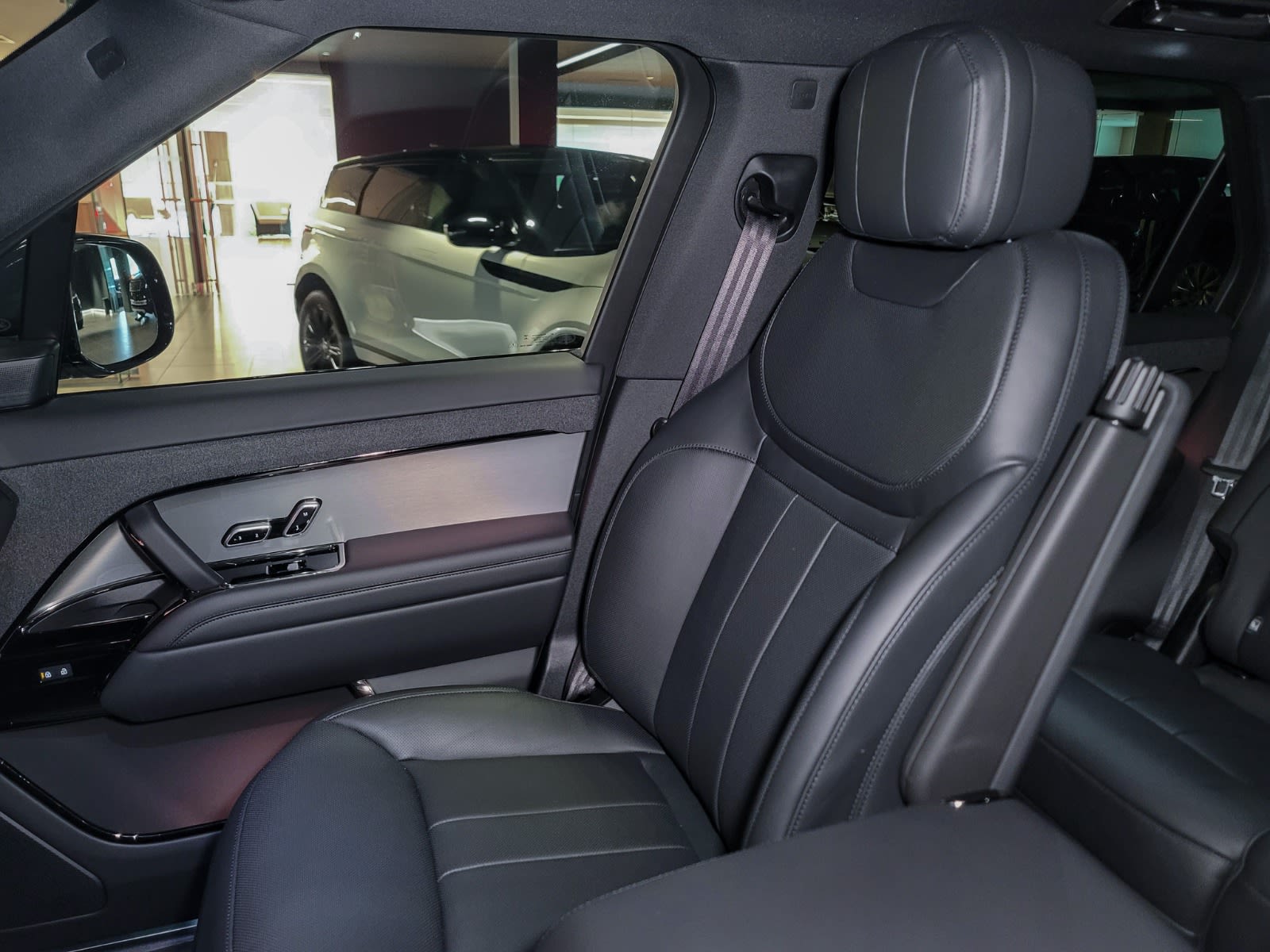 2025 Land Rover Range Rover Sport Dynamic SE, Vancouver, Cash