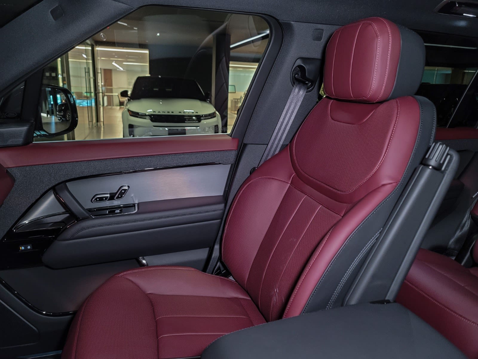 2025 Land Rover Range Rover Sport Dynamic SE, Vancouver, Cash