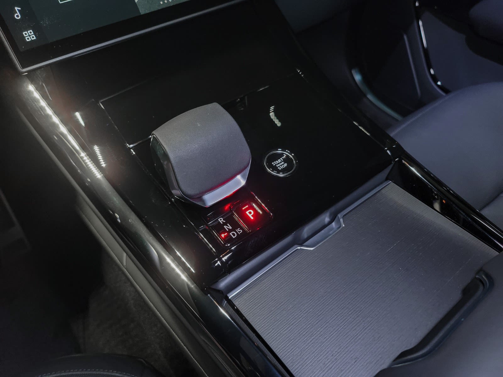 2025 Land Rover Range Rover Sport Dynamic SE, Vancouver, Cash