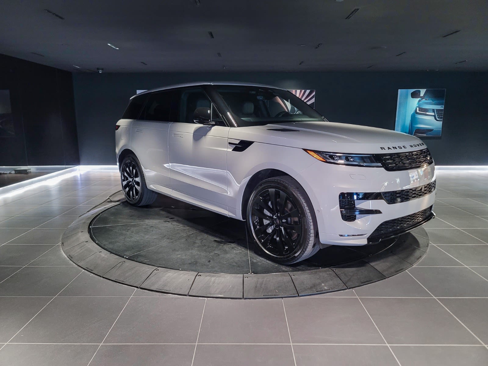 2025 Land Rover Range Rover Sport Dynamic SE, Vancouver, Cash