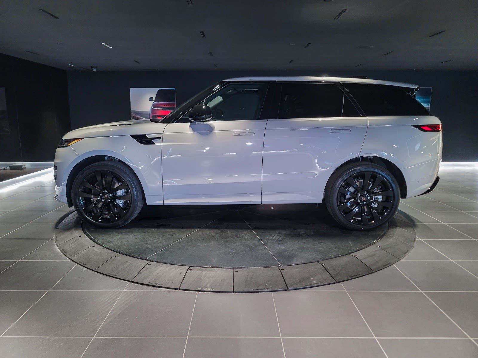 2025 Land Rover Range Rover Sport Dynamic SE, Vancouver, Cash