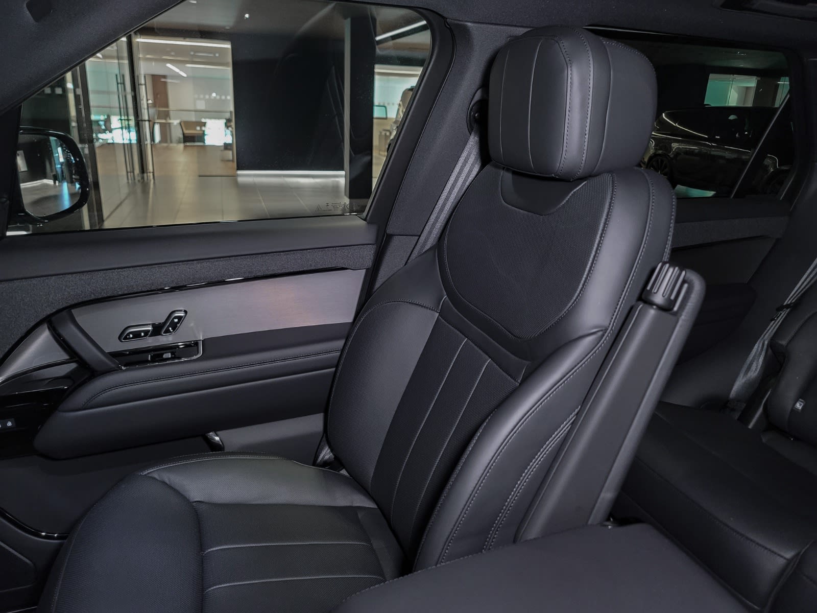2025 Land Rover Range Rover Sport Dynamic SE, Vancouver, Cash