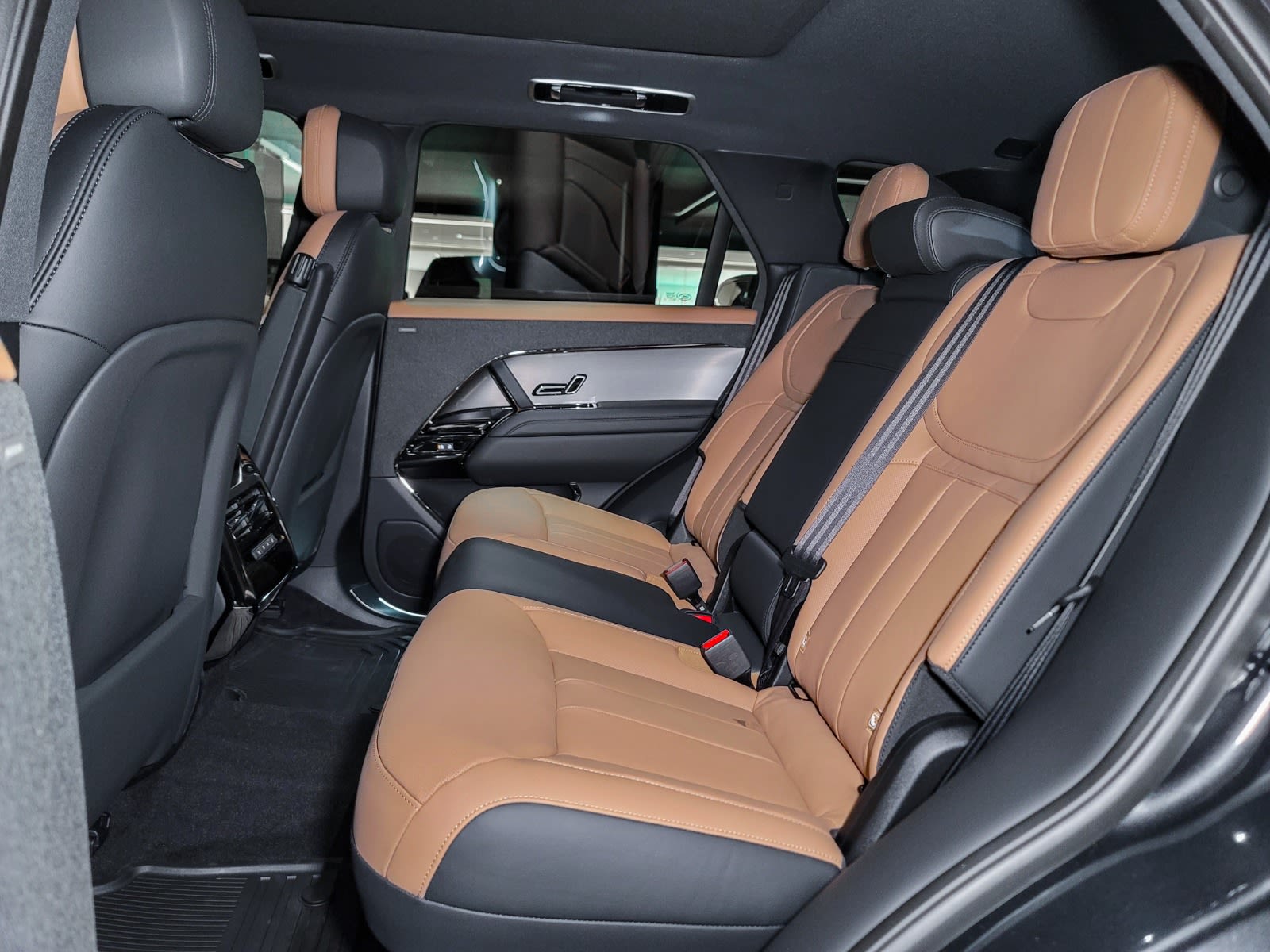 2025 Land Rover Range Rover Sport Dynamic SE, Vancouver, Cash