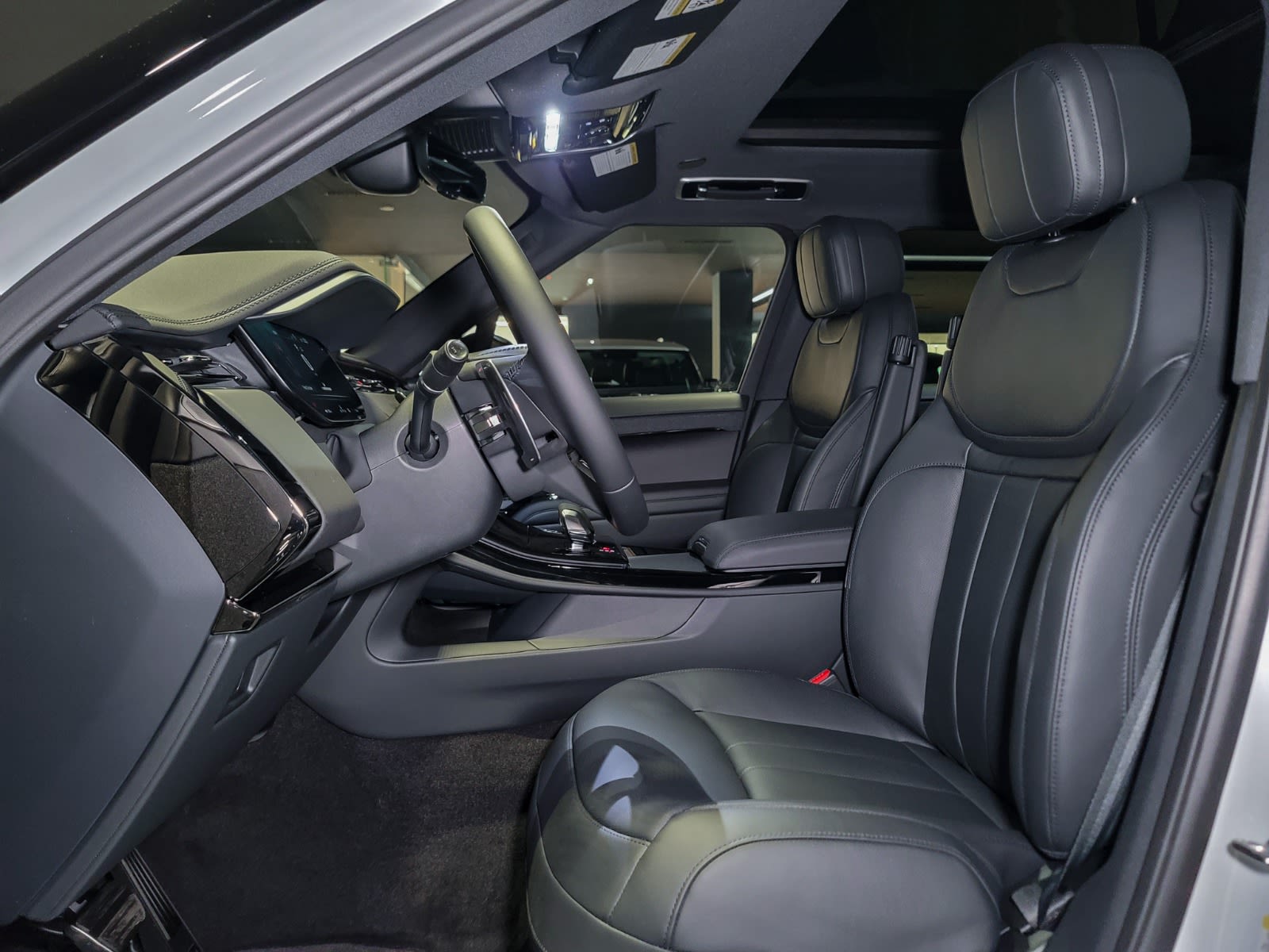 2025 Land Rover Range Rover Sport Dynamic SE, Vancouver, Cash