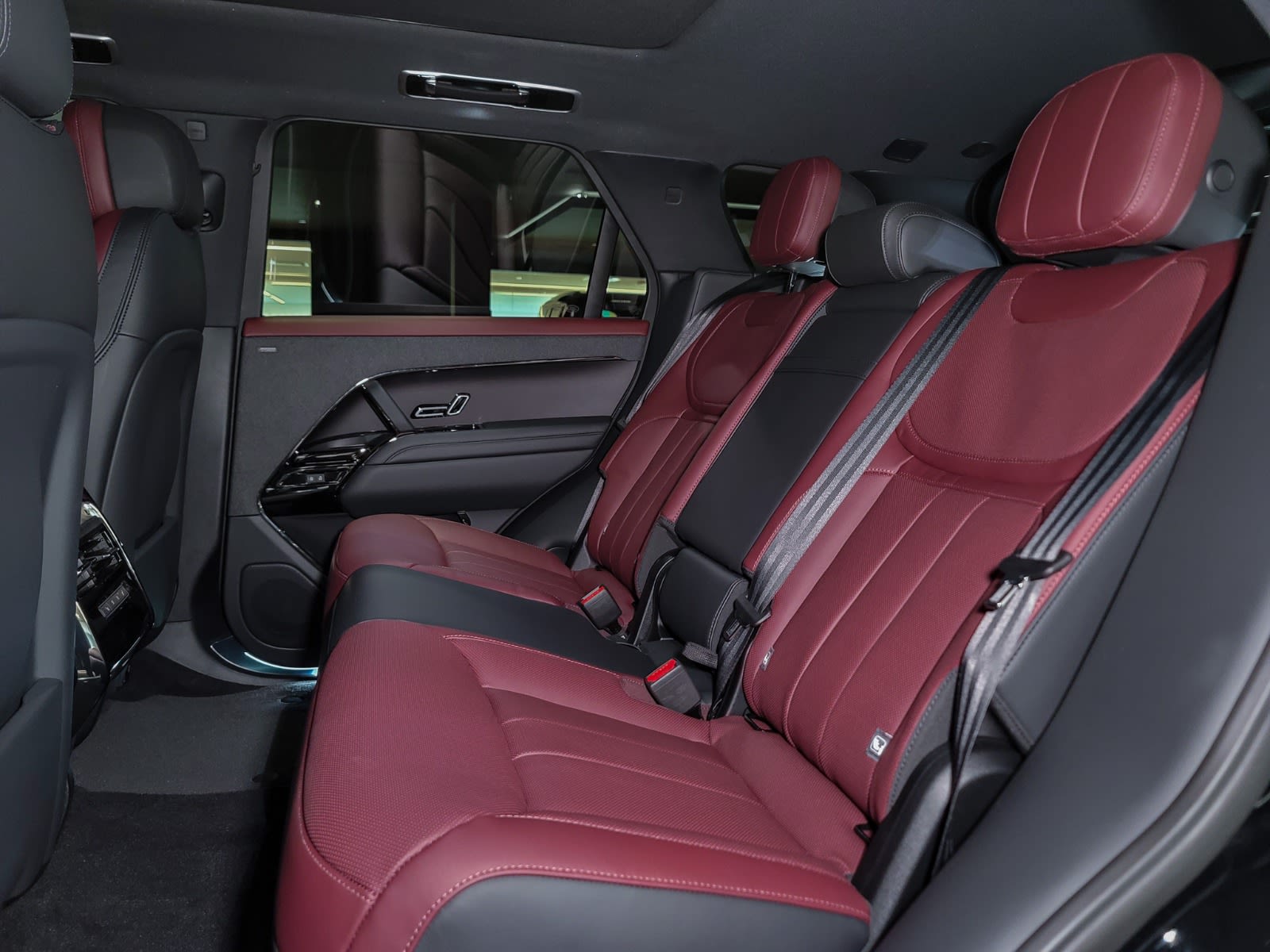 2025 Land Rover Range Rover Sport Dynamic SE, Vancouver, Cash
