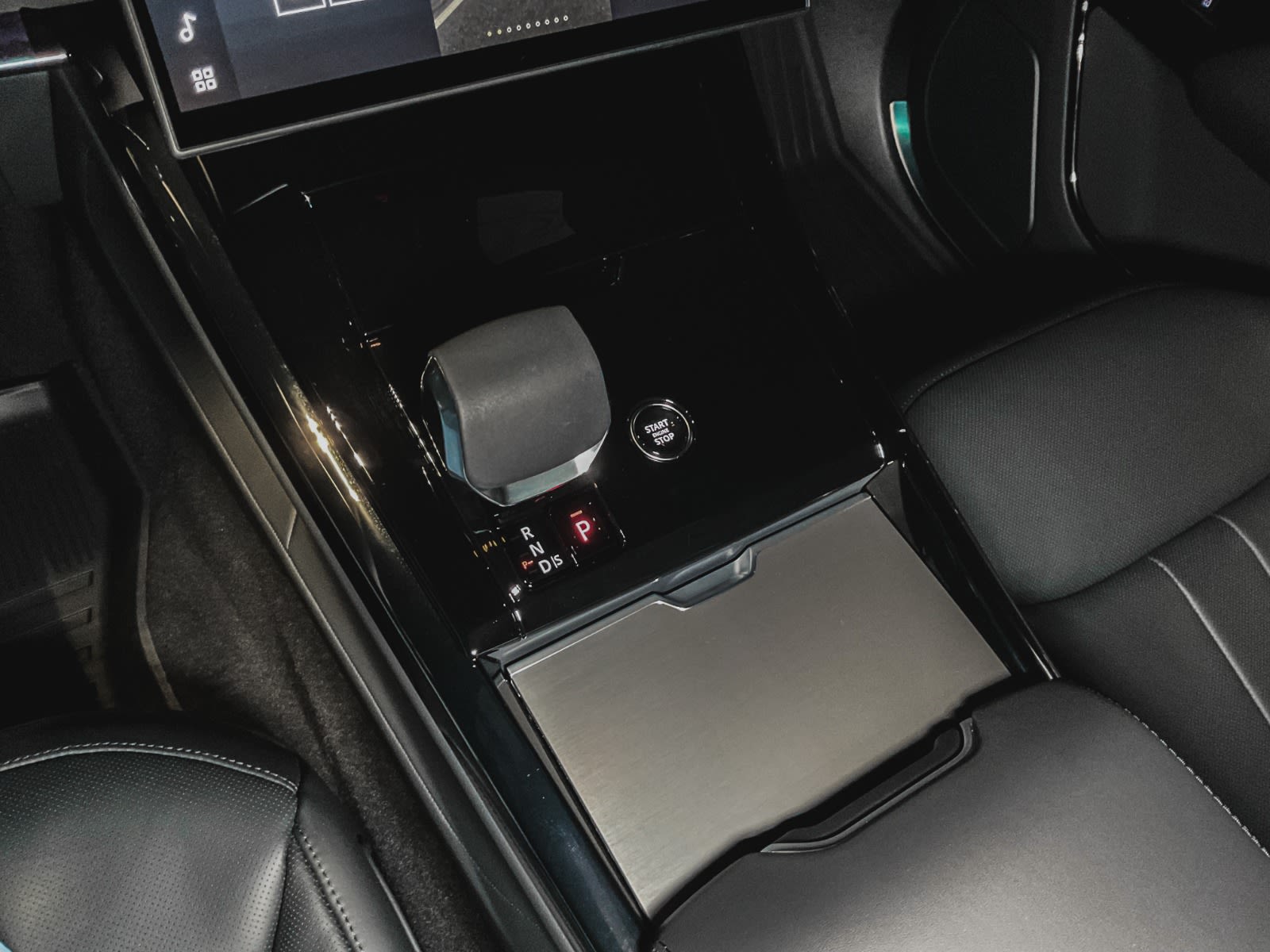 2025 Land Rover Range Rover Sport Dynamic SE, Vancouver, Cash