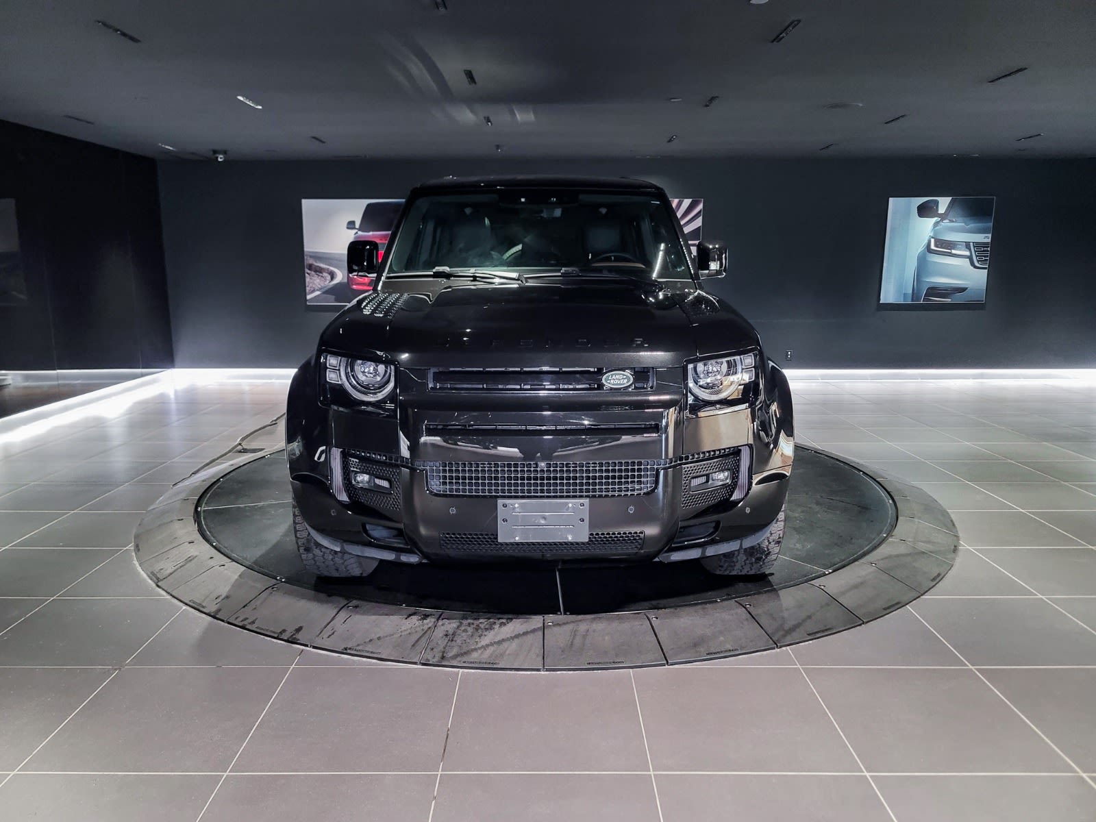 2023 Land Rover Defender X, Vancouver, Cash