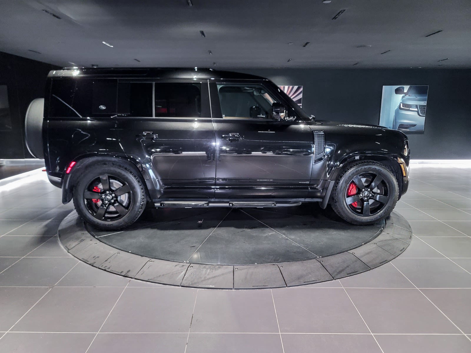 2023 Land Rover Defender X, Vancouver, Cash