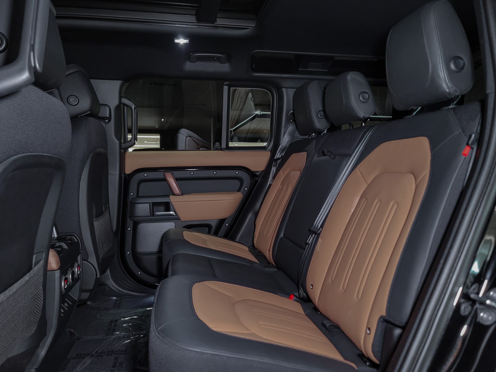 2023 Land Rover Defender X, Vancouver, Cash
