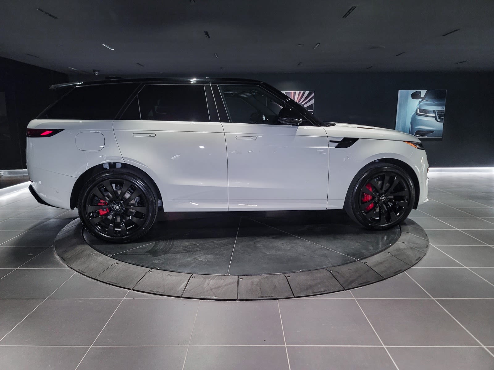2025 Land Rover Range Rover Sport Dynamic SE, Vancouver, Cash