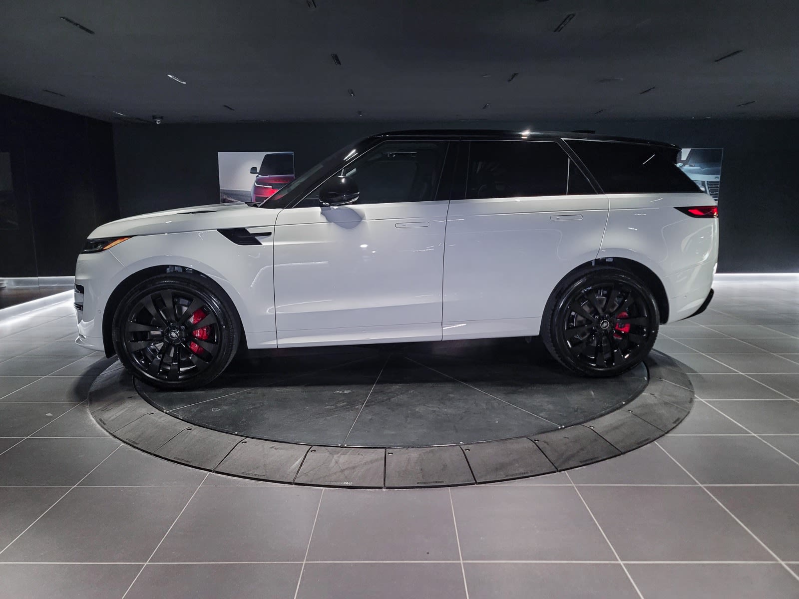 2025 Land Rover Range Rover Sport Dynamic SE, Vancouver, Cash