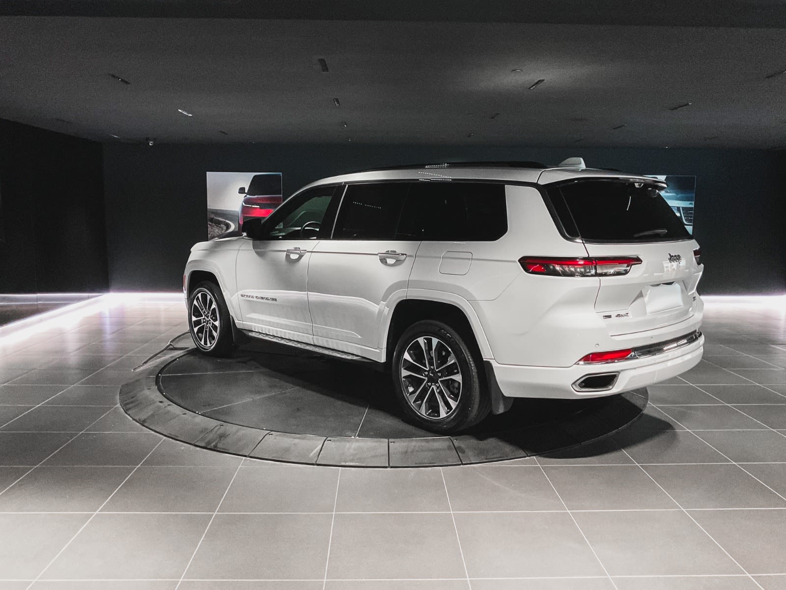 2021 Jeep Grand Cherokee L Overland, Vancouver, Cash