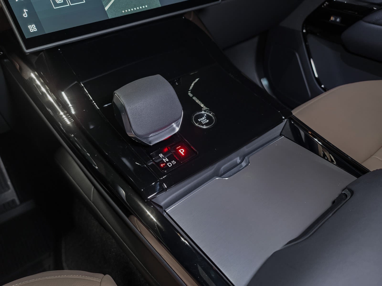 2025 Land Rover Range Rover Sport Dynamic HSE, Vancouver, Cash