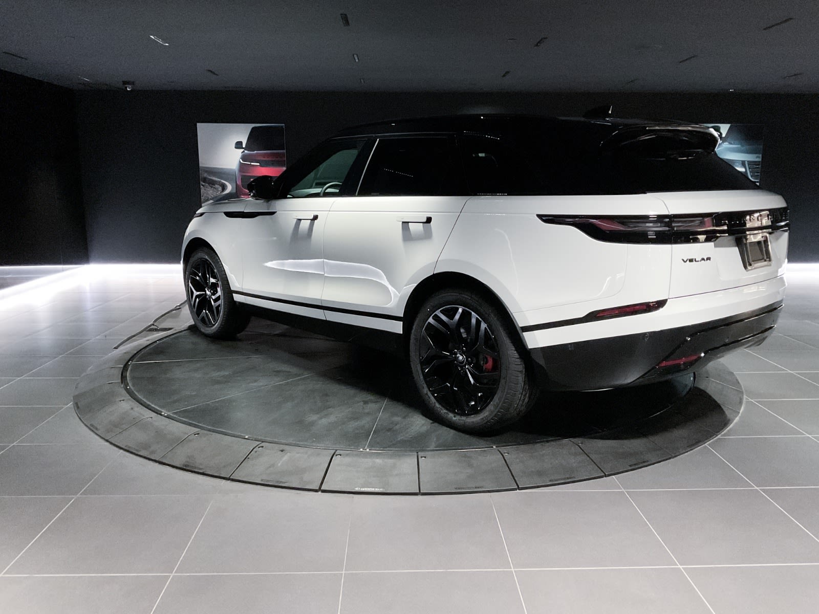 2024 Land Rover Range Rover Velar Dynamic SE, Vancouver, Cash