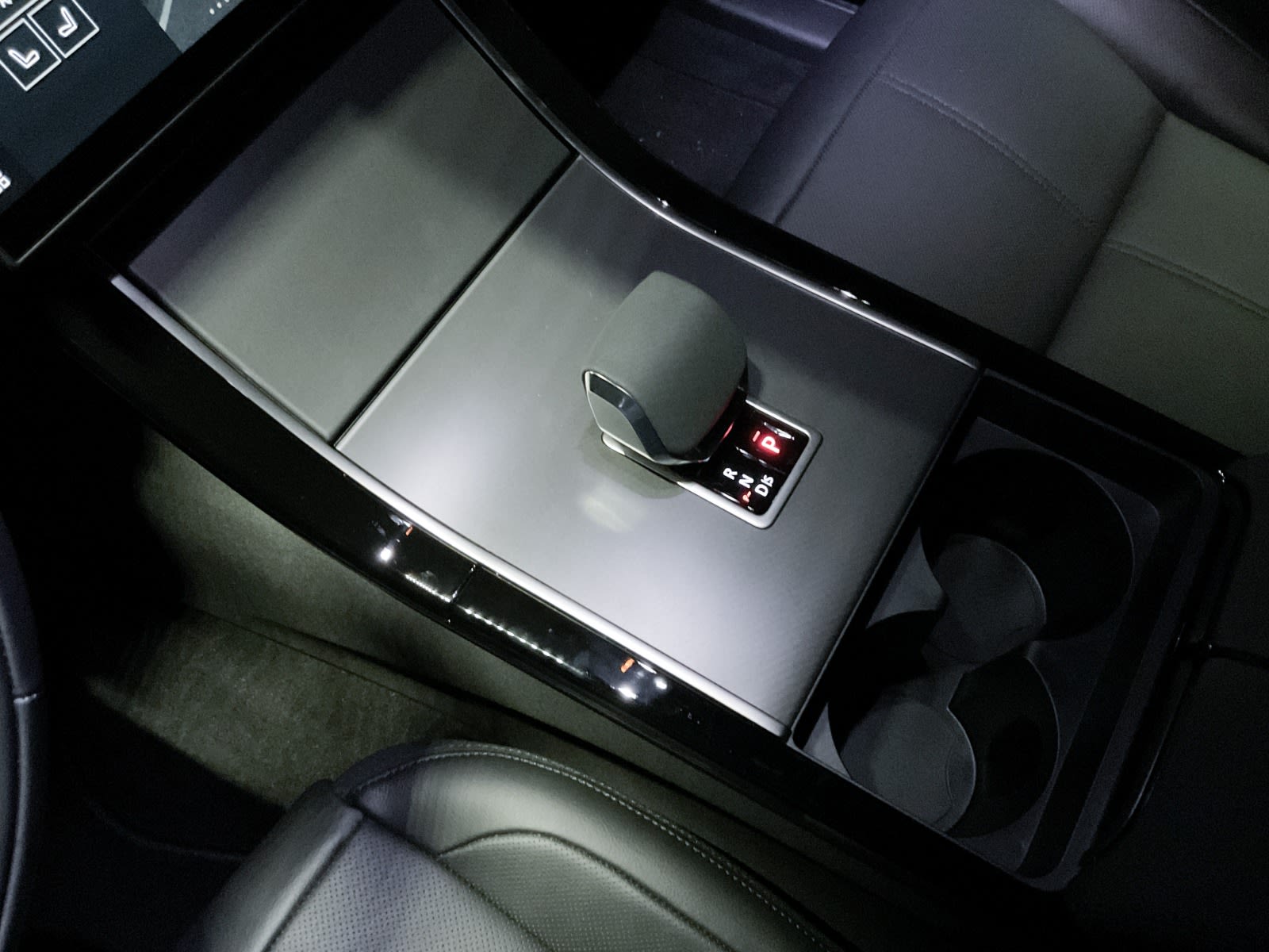 2024 Land Rover Range Rover Velar Dynamic SE, Vancouver, Cash