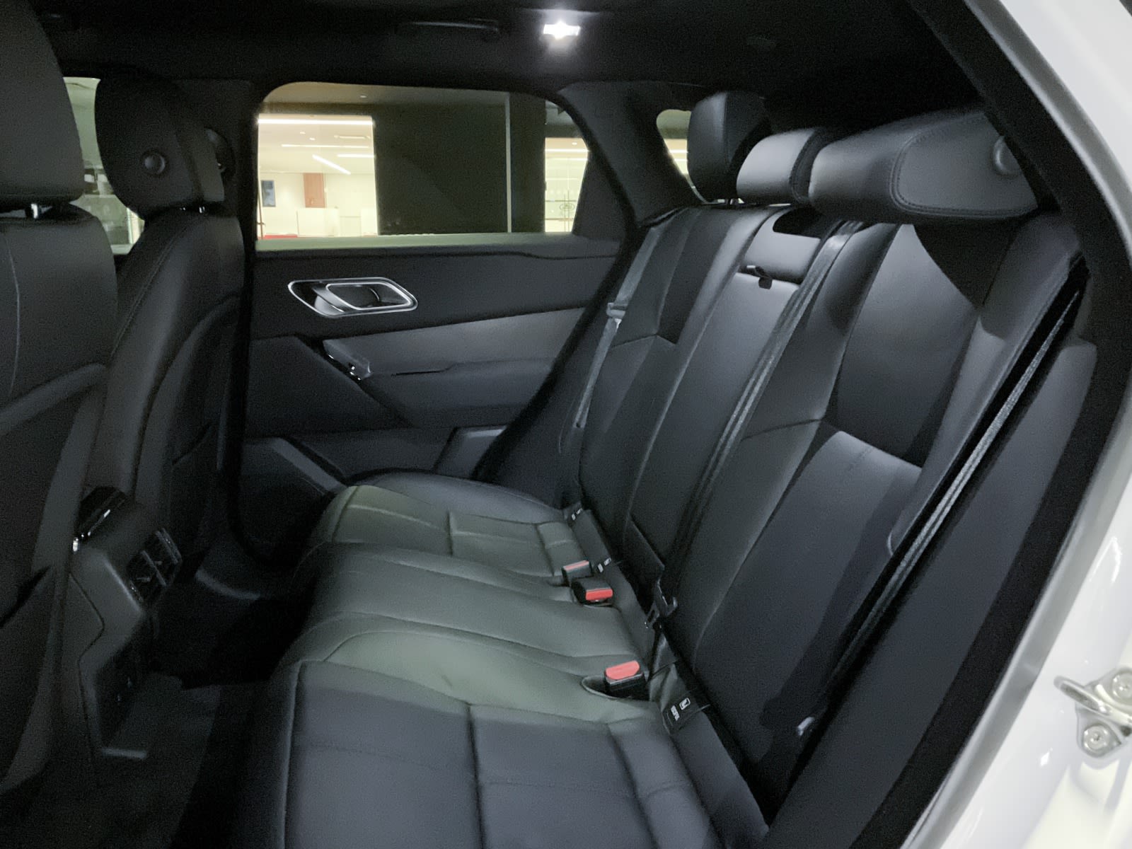 2024 Land Rover Range Rover Velar Dynamic SE, Vancouver, Cash