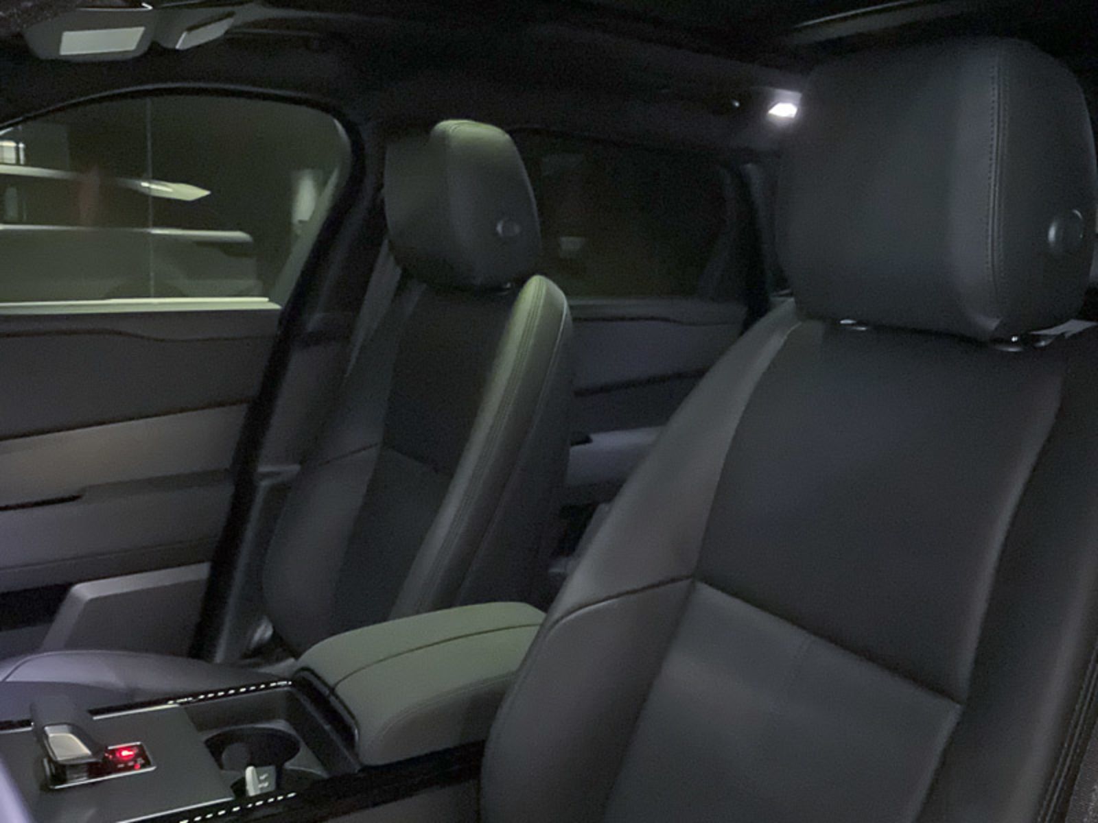 2024 Land Rover Range Rover Velar Dynamic SE, Vancouver, Cash