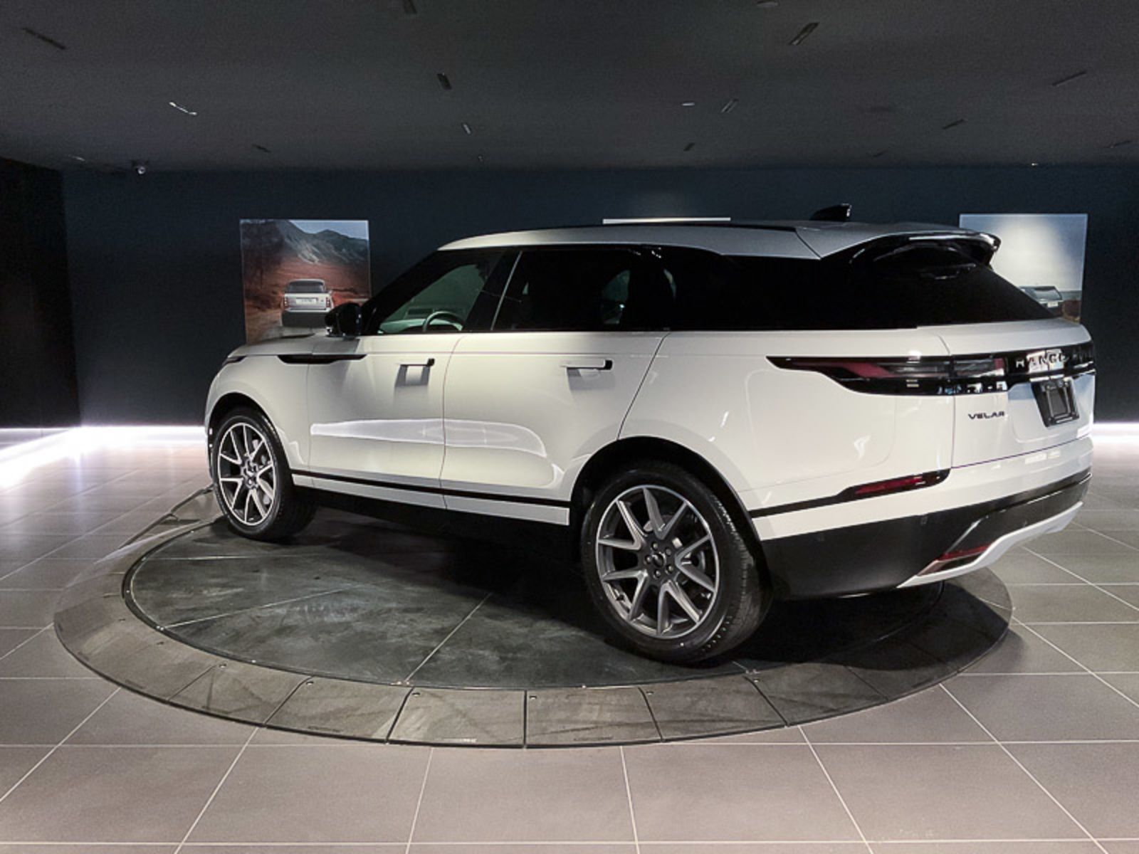 2024 Land Rover Range Rover Velar Dynamic SE, Vancouver, Cash
