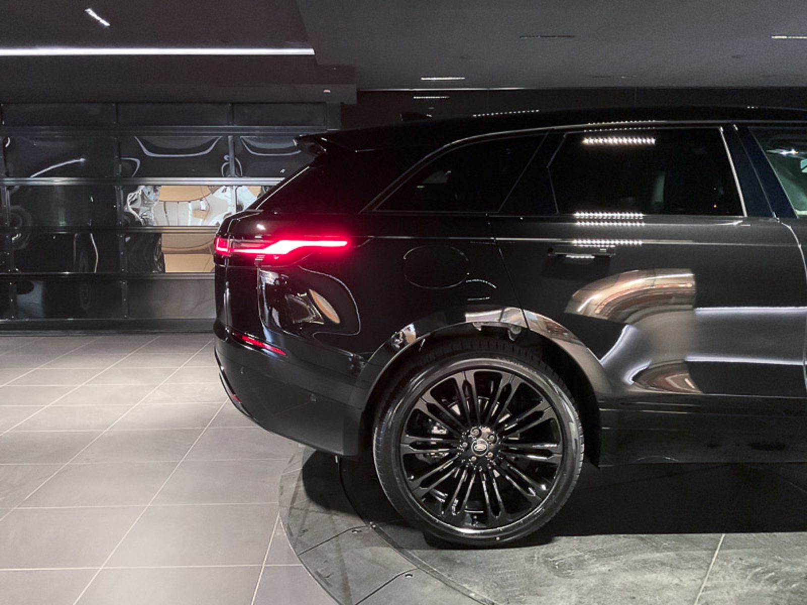 2024 Land Rover Range Rover Velar Dynamic SE, Vancouver, Cash