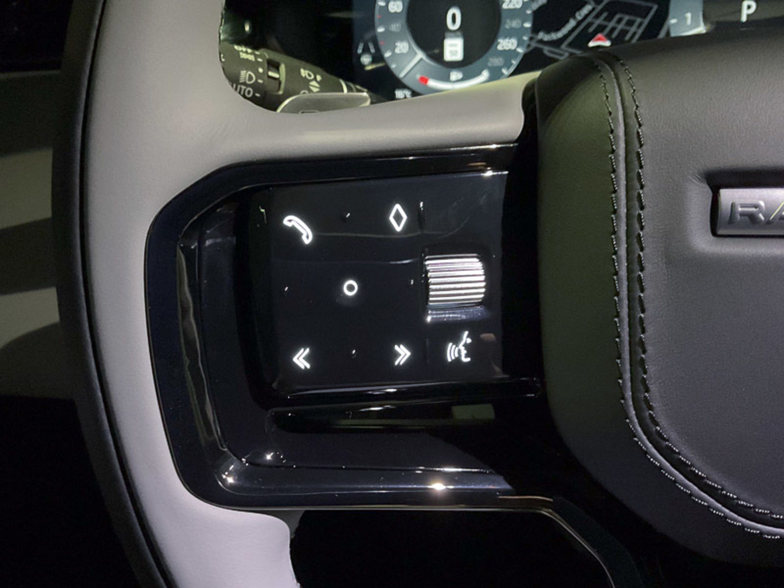 2024 Land Rover Range Rover Velar Dynamic SE, Vancouver, Cash