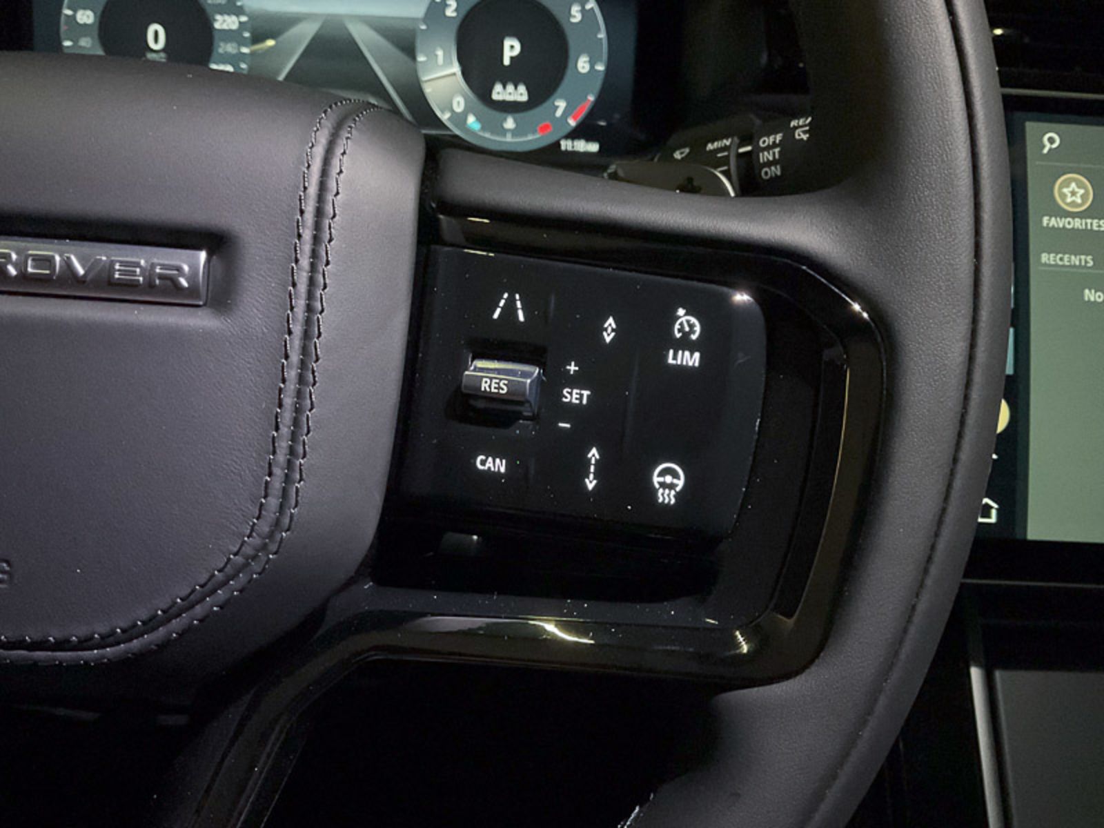 2025 Land Rover Range Rover Velar Dynamic SE, Vancouver, Cash