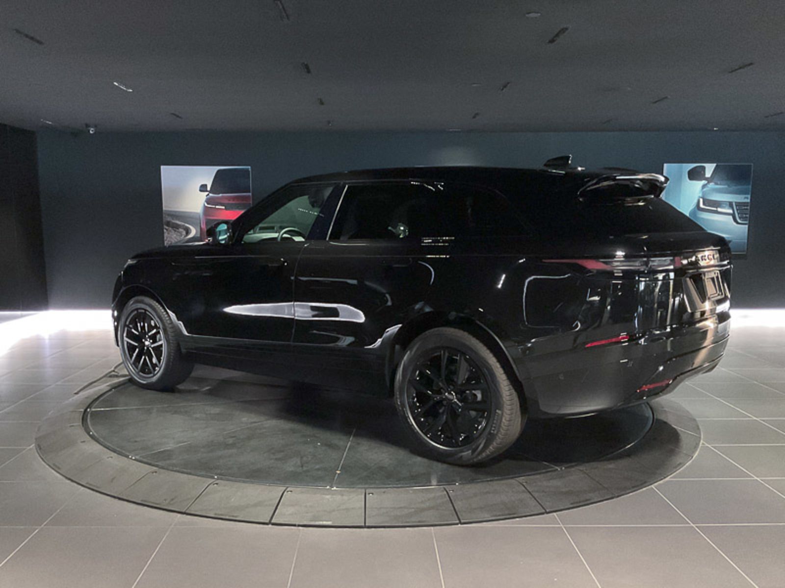 2025 Land Rover Range Rover Velar Dynamic SE, Vancouver, Cash